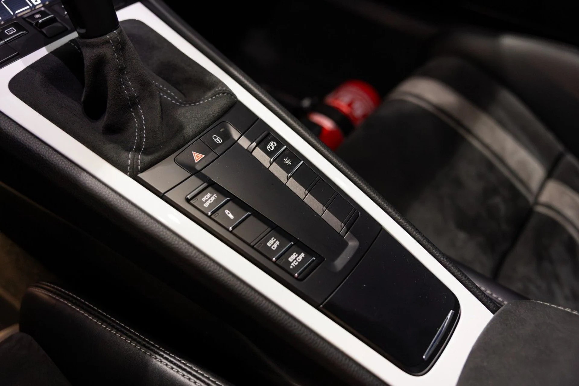 mph042_100530616_Nw_adc7f45de4