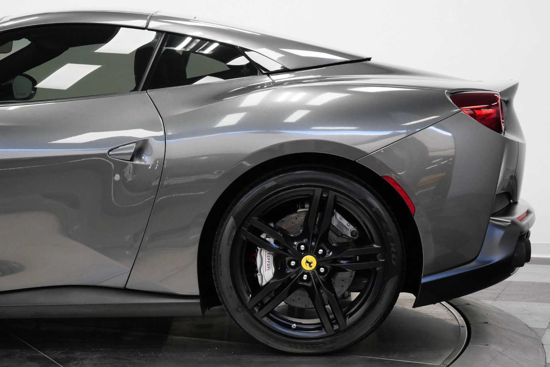 mph042_1009218650_Used_2019_Ferrari_Portofino_Interior_Carbon_Trim_High_Power_Hi_Fi_Magneride_Suspension_1773425740_385ab115b0