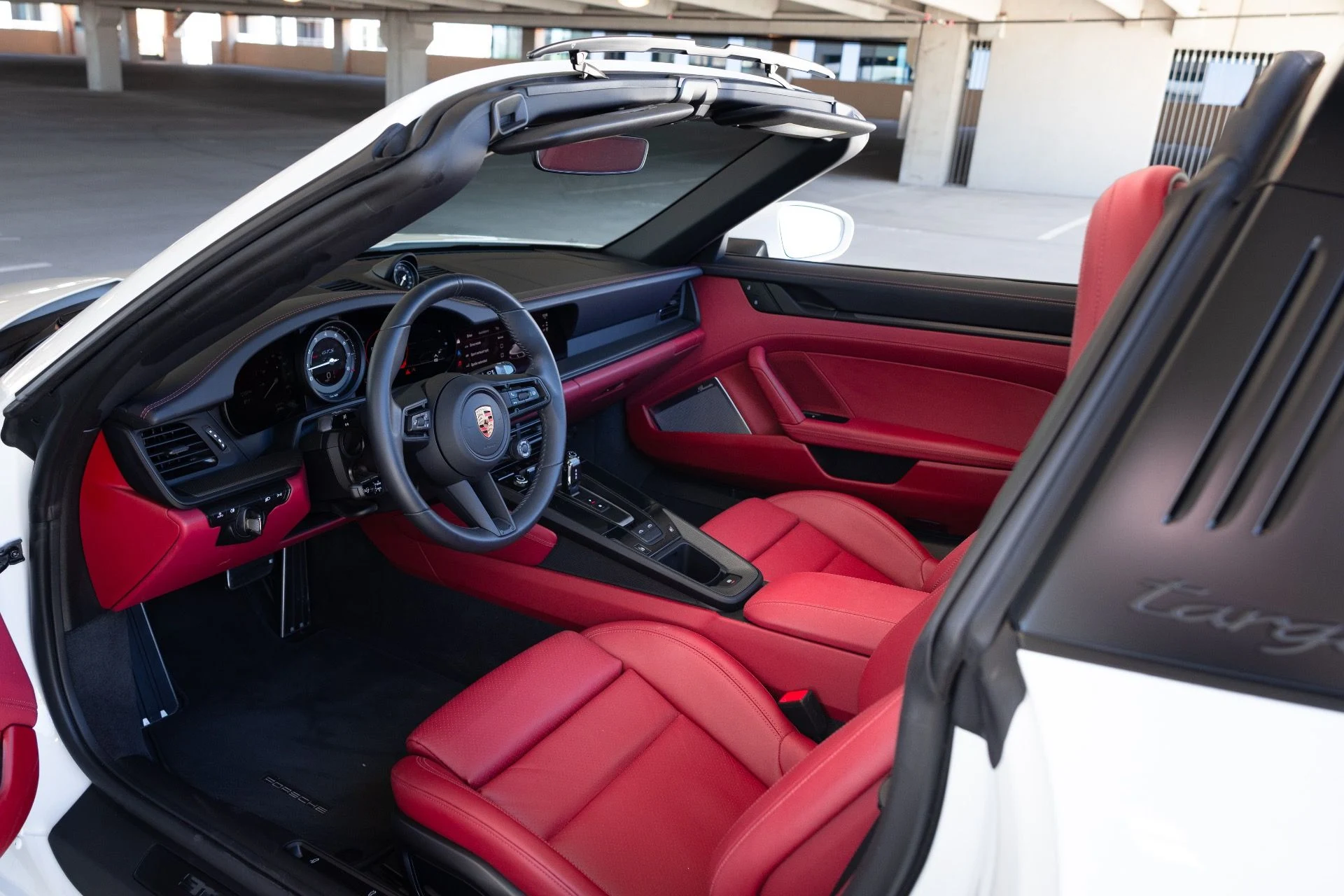 mph042_1029734580_Used_2024_Porsche_911_Targa_4_GTS_1781911832_2dfcf82109