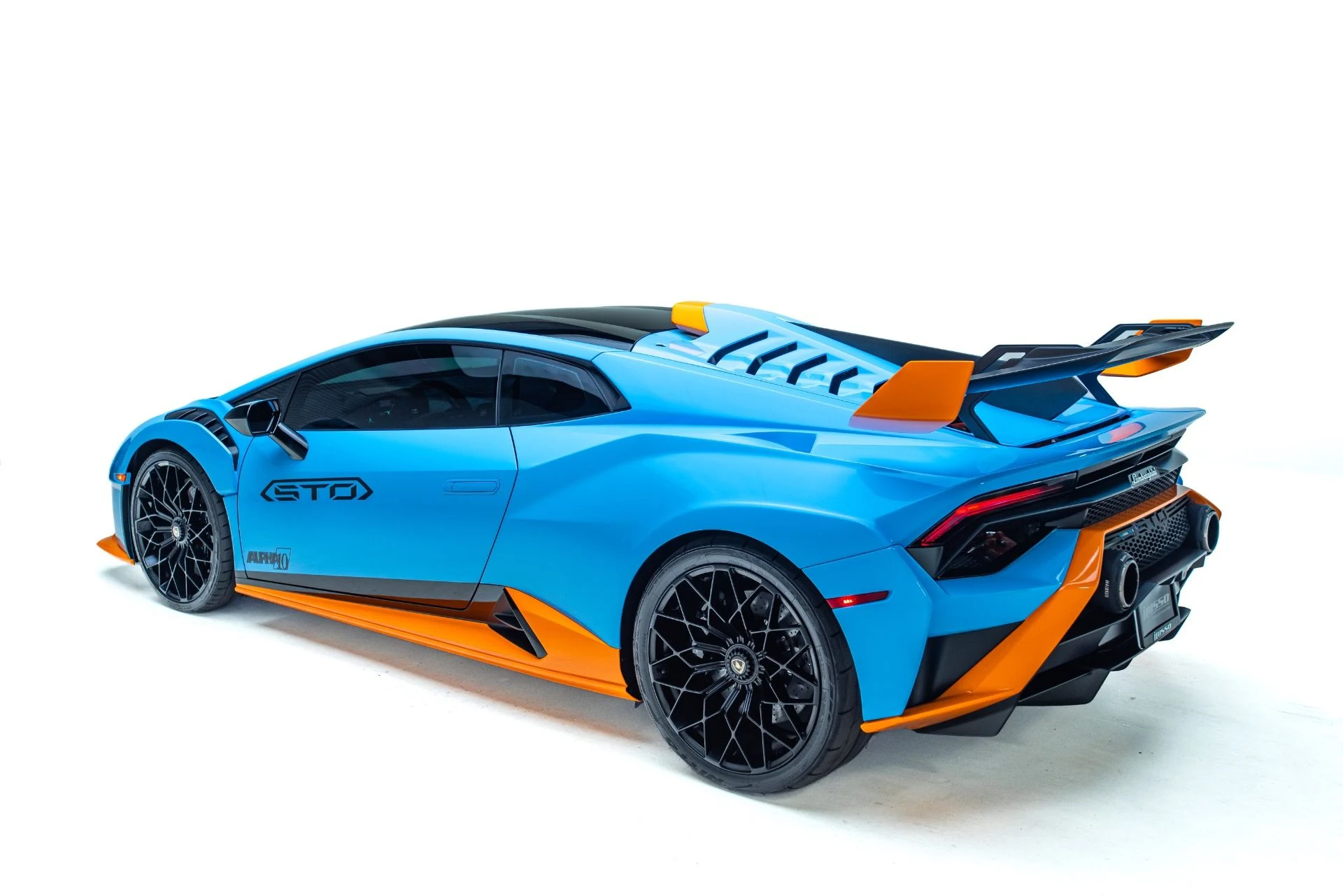 mph042_103052561_Used_2024_Lamborghini_Huracan_STO_Alpha_10_Twin_Turbo_1786644416_371fca737e