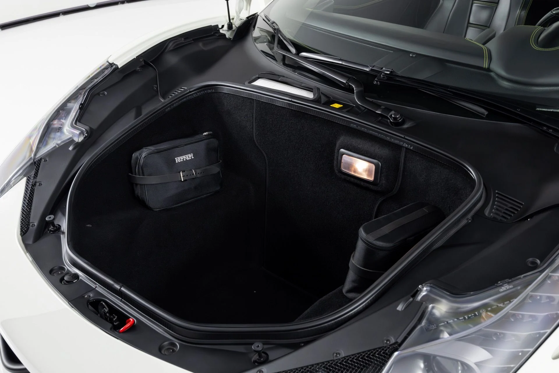 mph042_1035474204_Used_2015_Ferrari_458_Italia_1766013376_8fc90562c5