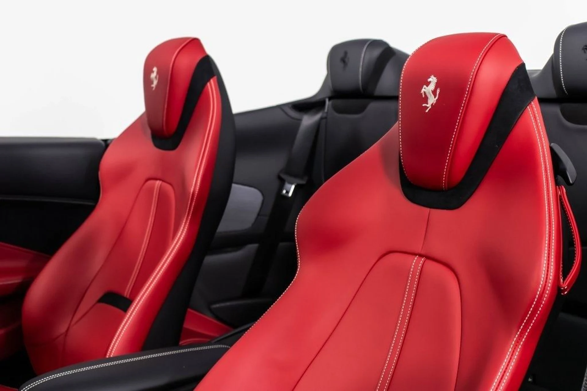 mph042_10451465_7c7877861a0b149720d0bc2f0a2c264dx_e9d8a4f4eb