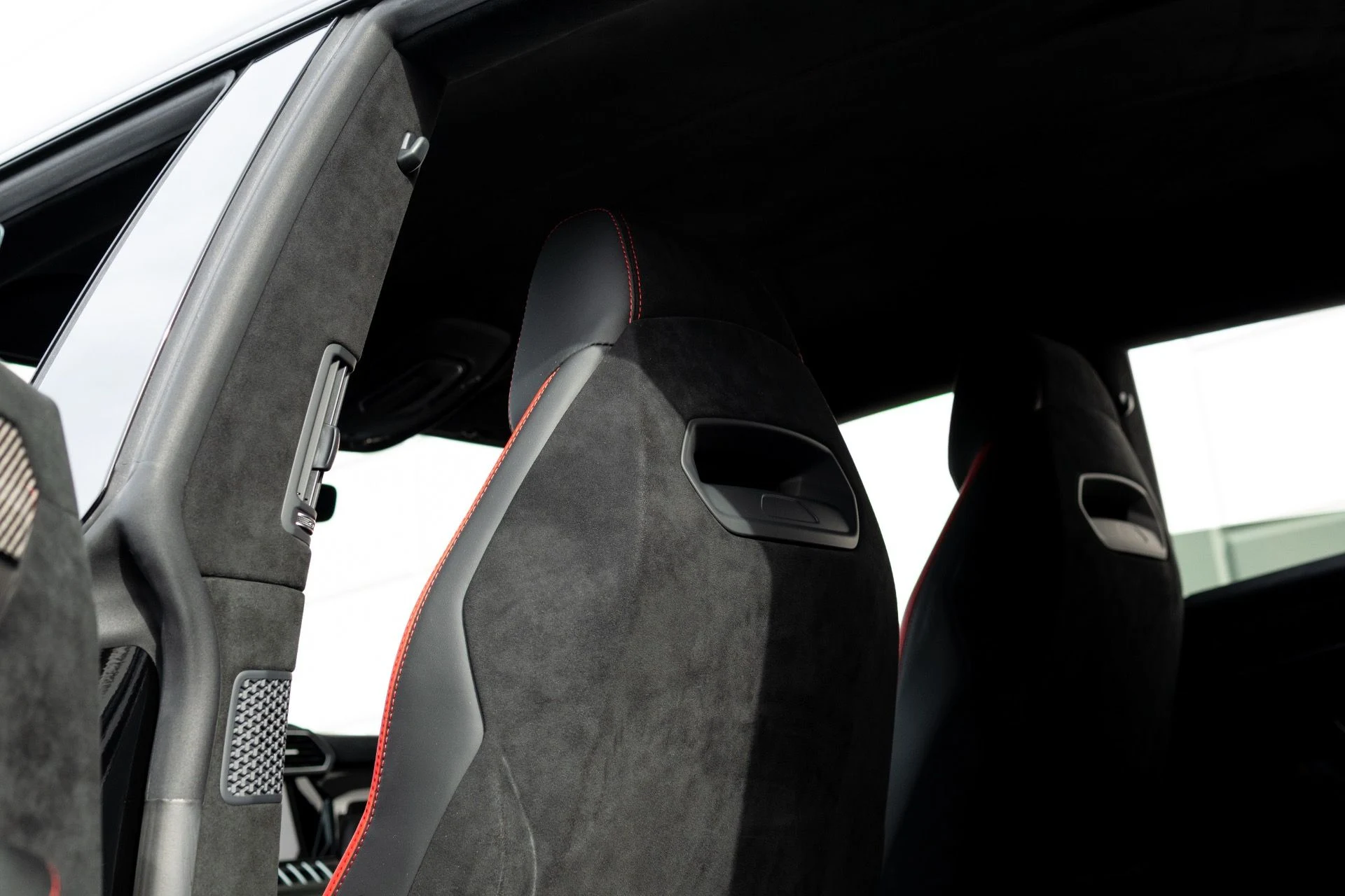 mph042_1045892255_Used_2024_Lamborghini_Urus_Performante_1766445778_f50b1ccb73