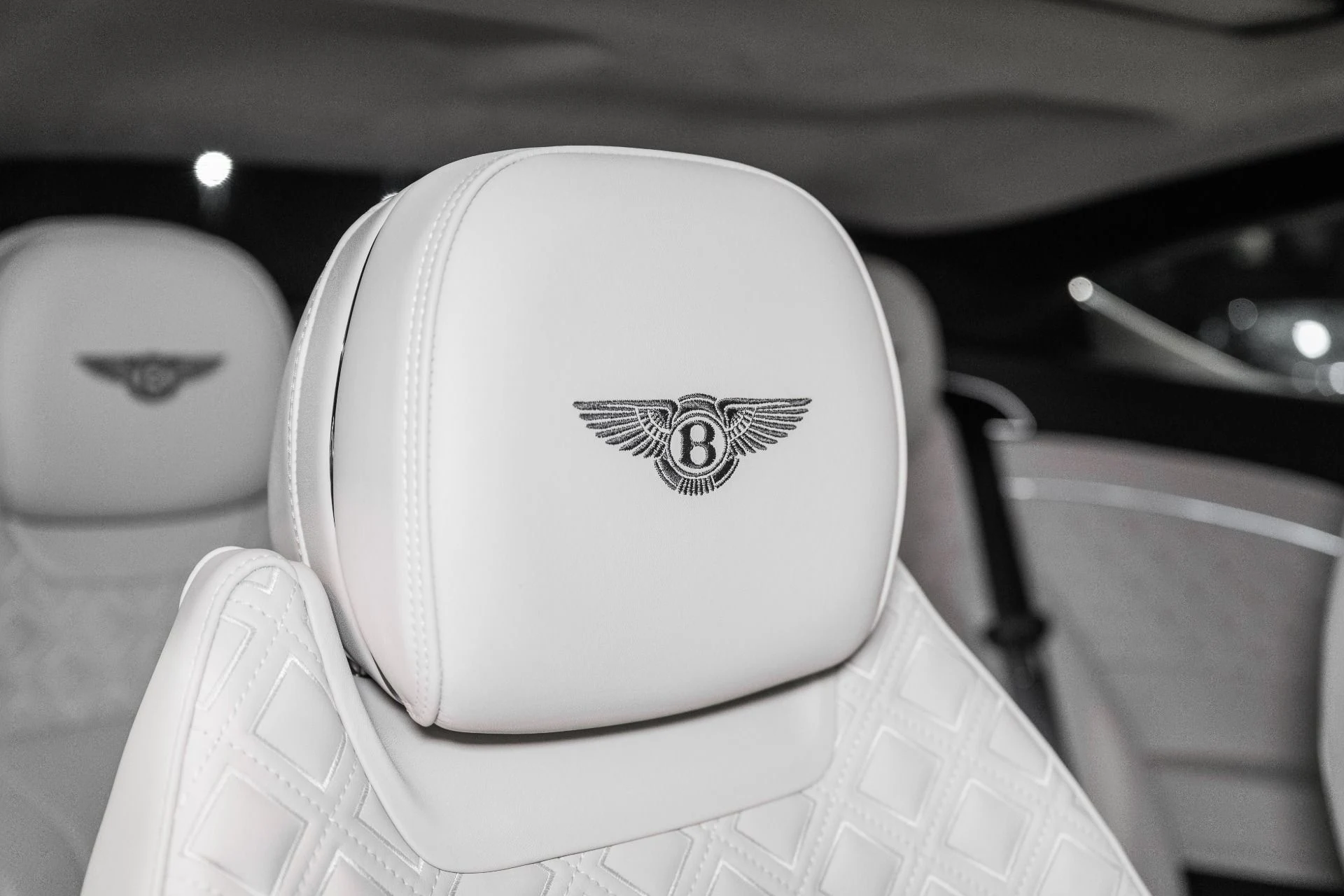 mph042_1055725908_Used_2023_Bentley_Continental_GT_Azure_1790176082_916b57a92e