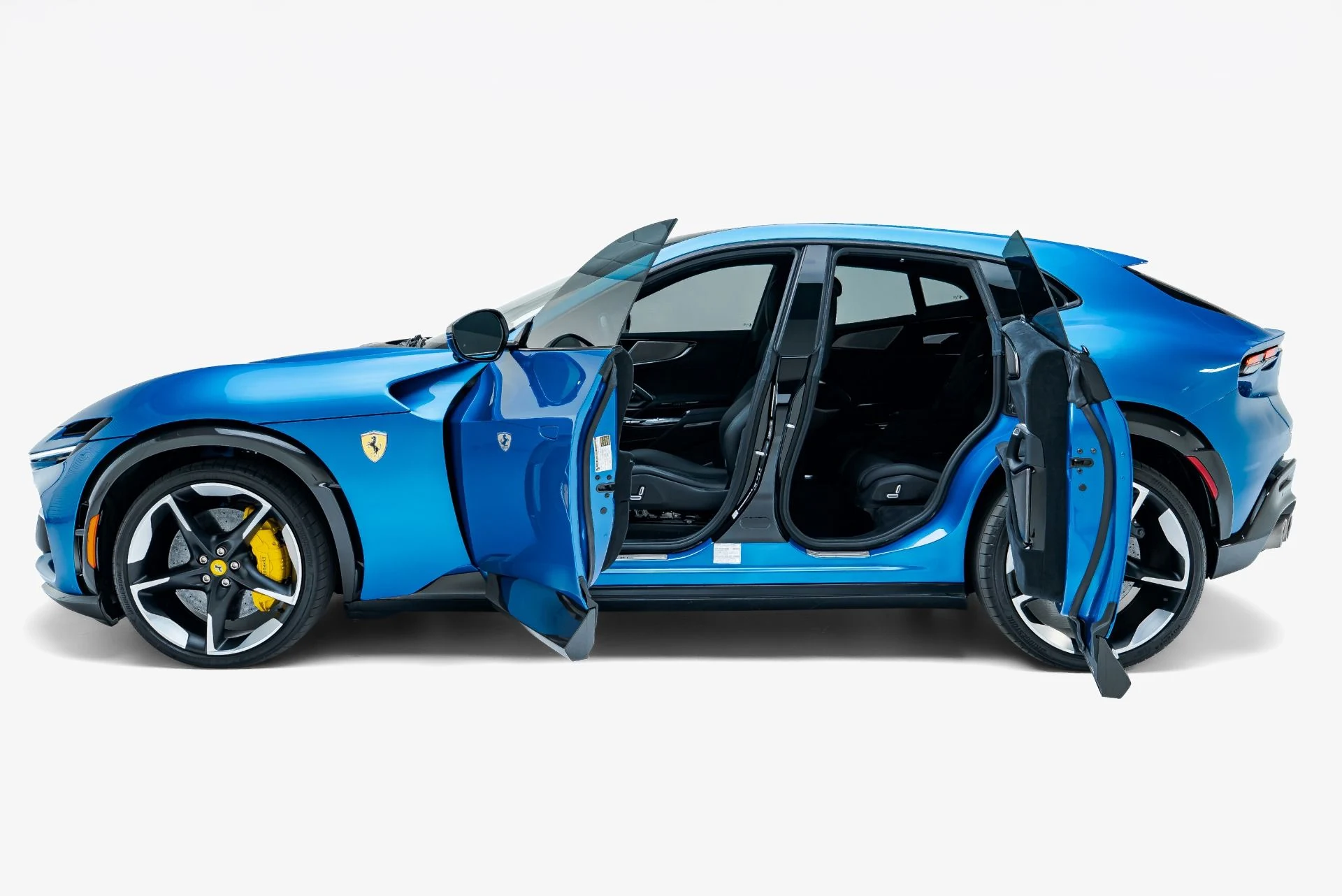 mph042_1060113352_Used_2023_Ferrari_Purosangue_1792516630_a0e2146810