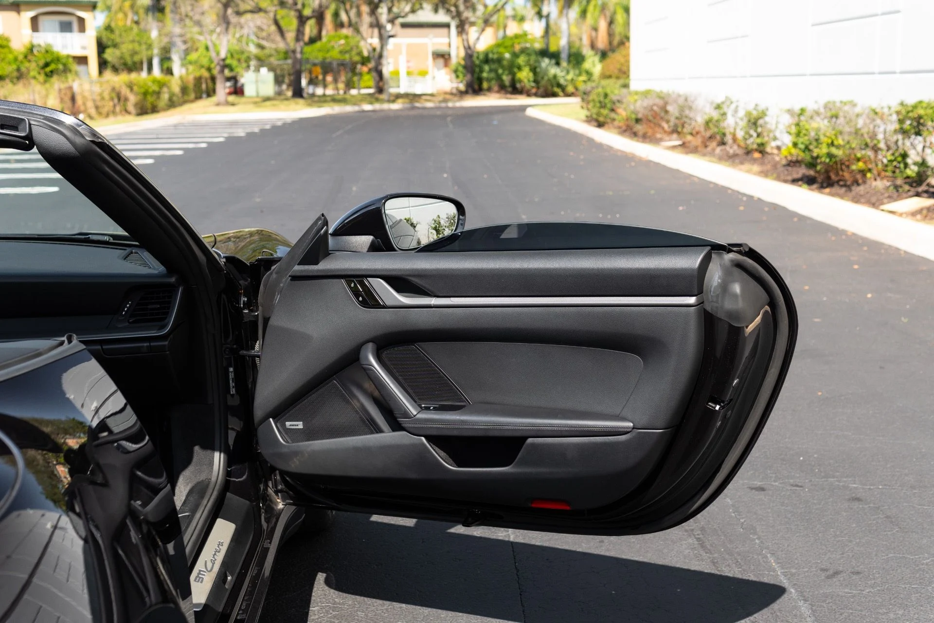 mph042_1062982142_Used_2021_Porsche_911_Carrera_1772596654_3ca13ce482