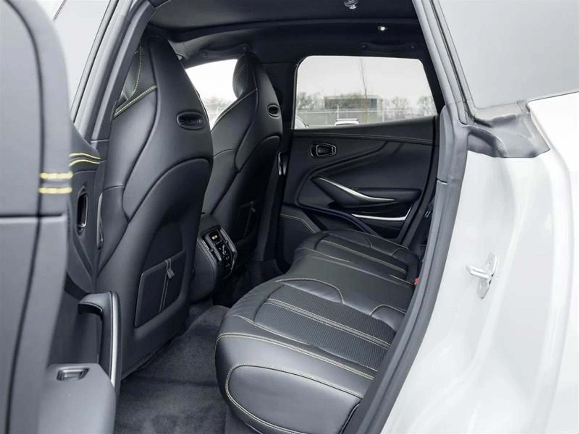 mph042_1063815327_zqnarxbb_7ceaa50b95