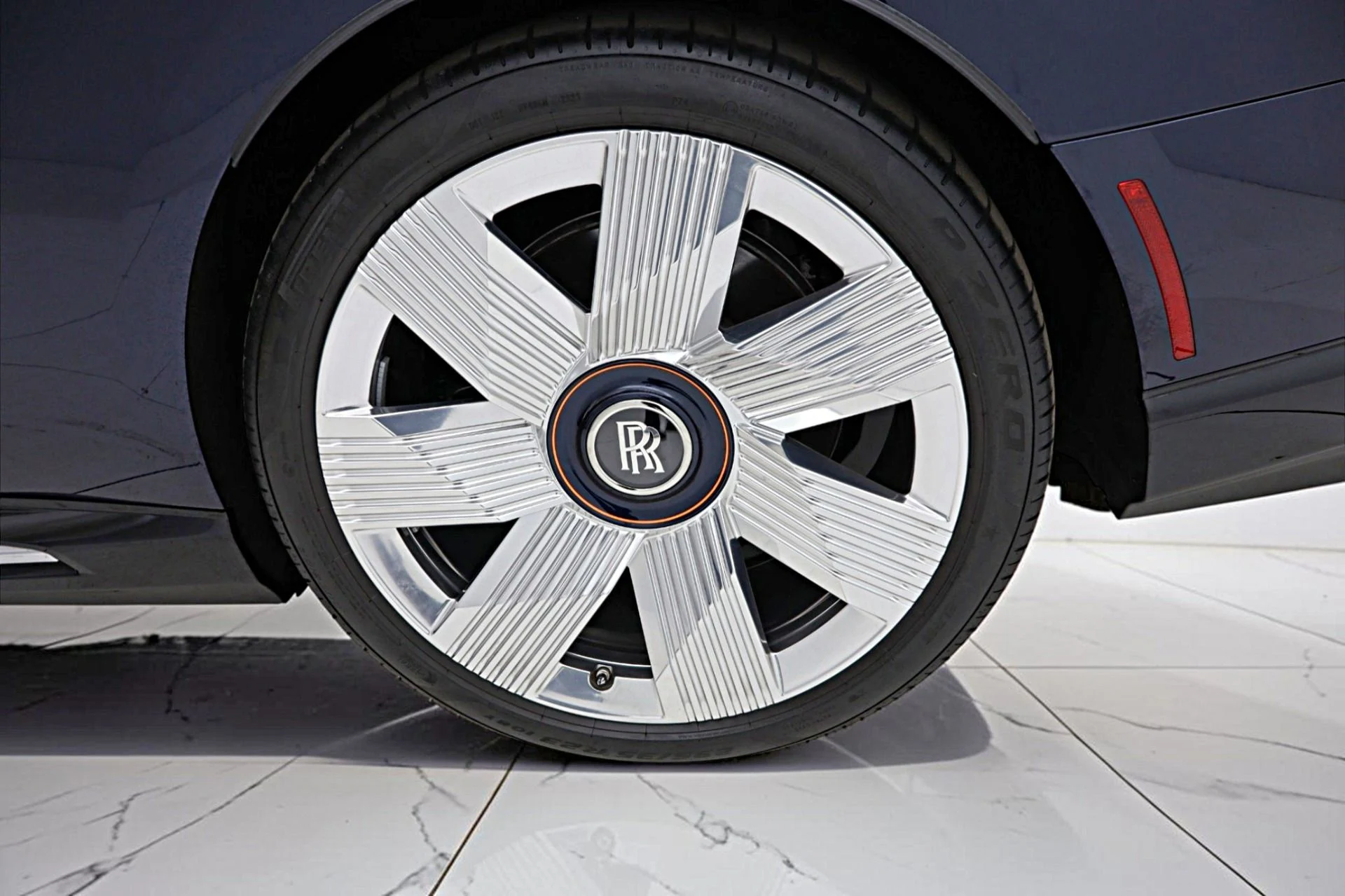 mph042_1068649642_Used_2024_Rolls_Royce_Spectre_cfaa7ffb11