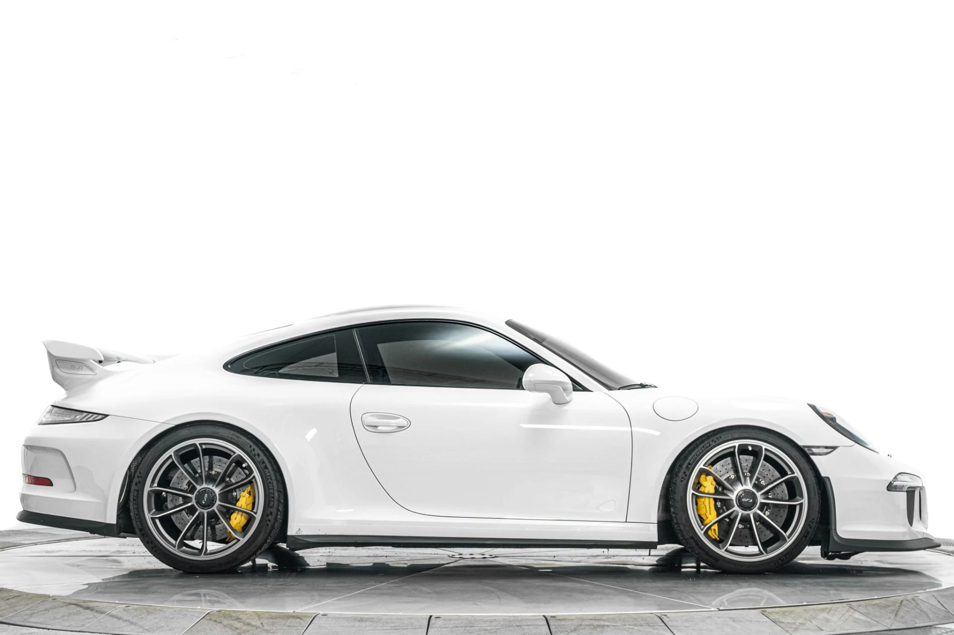 mph042_1077566337_Used_2014_Porsche_911_GT_3_Sport_Chrono_Carbon_Ceramic_Brakes_1784661945_35a1cfdd40