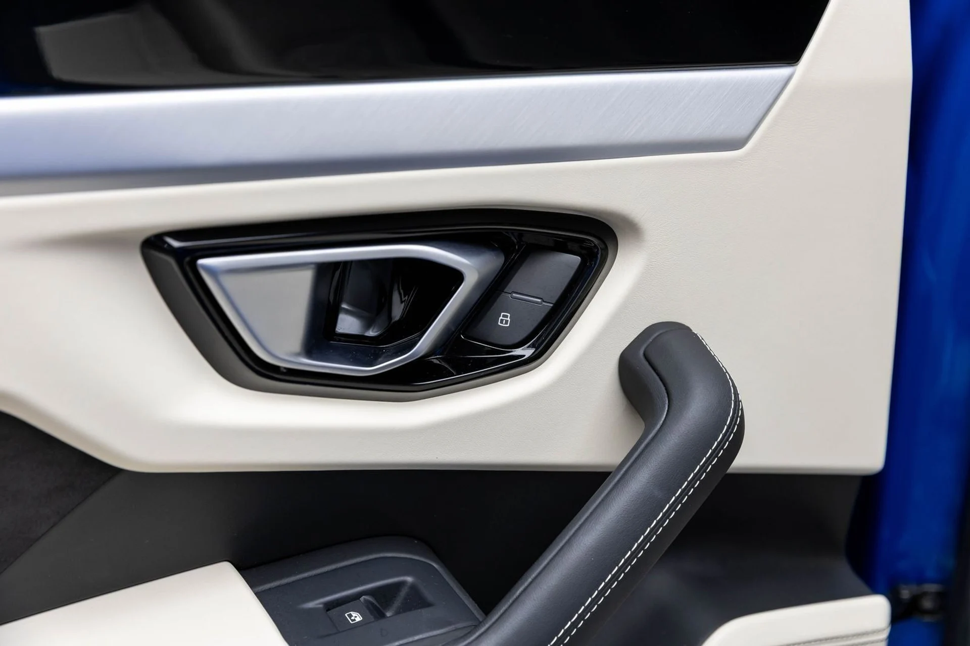 mph042_1087103992_43_5cd465701d