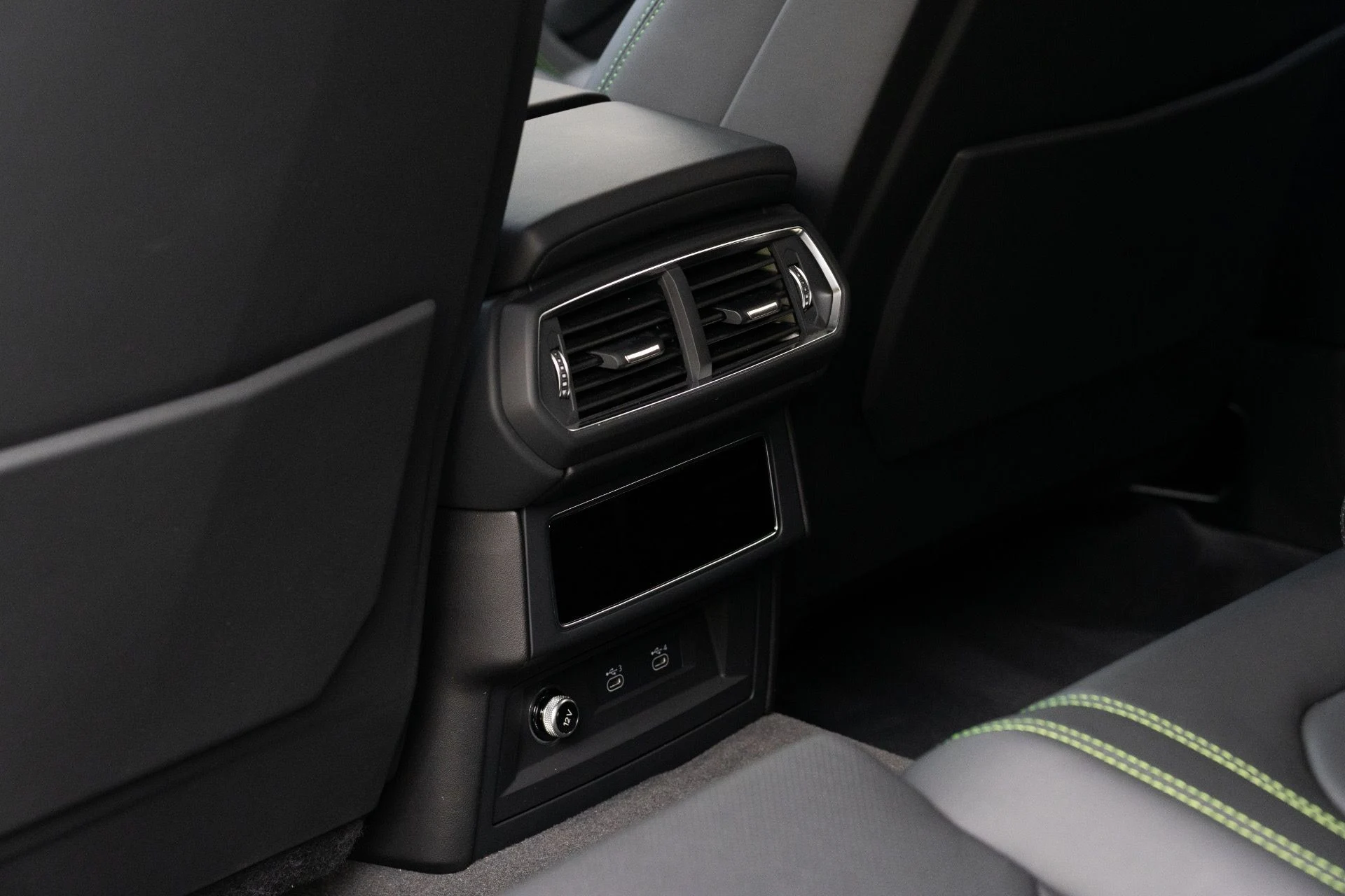 mph042_110701398_Used_2023_Lamborghini_Urus_S_1758835388_5ecc72f798