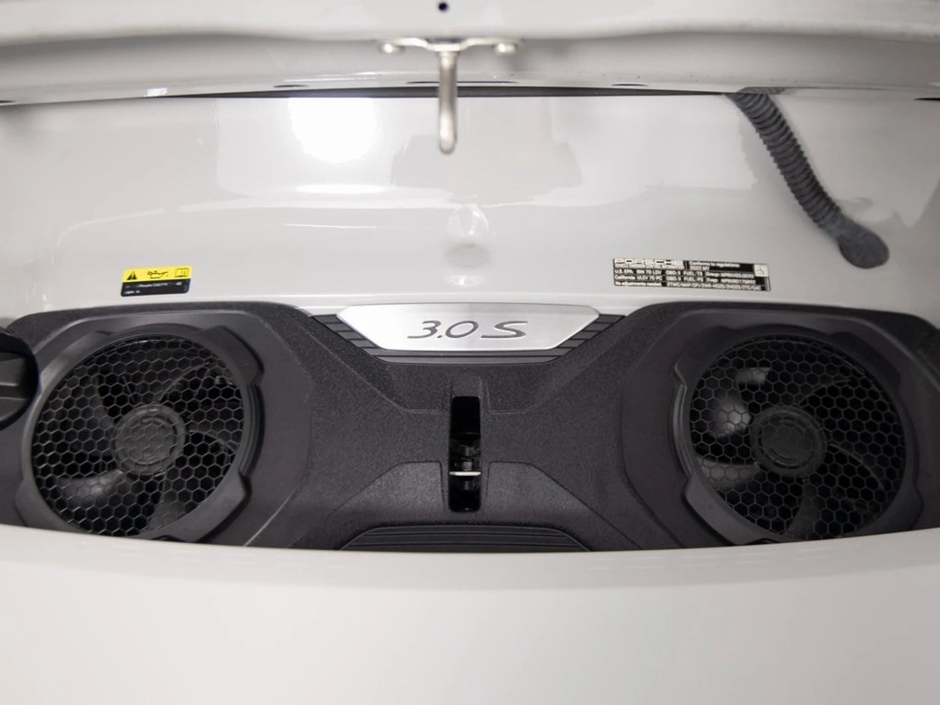 mph042_1111898527_b39f99b93419c40e70f19b37ef0a55bfx_61d7deed7b