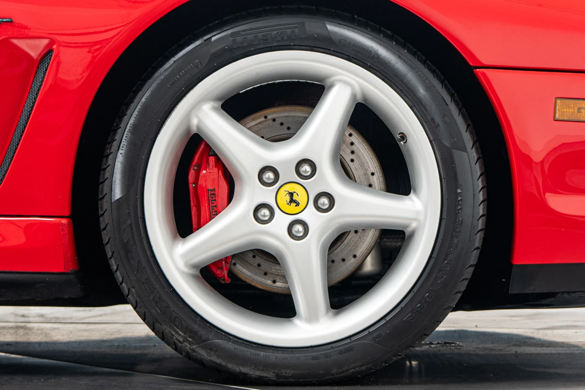 mph042_1139158076_Used_2001_Ferrari_550_Maranello_1777496716_4ec95ed030