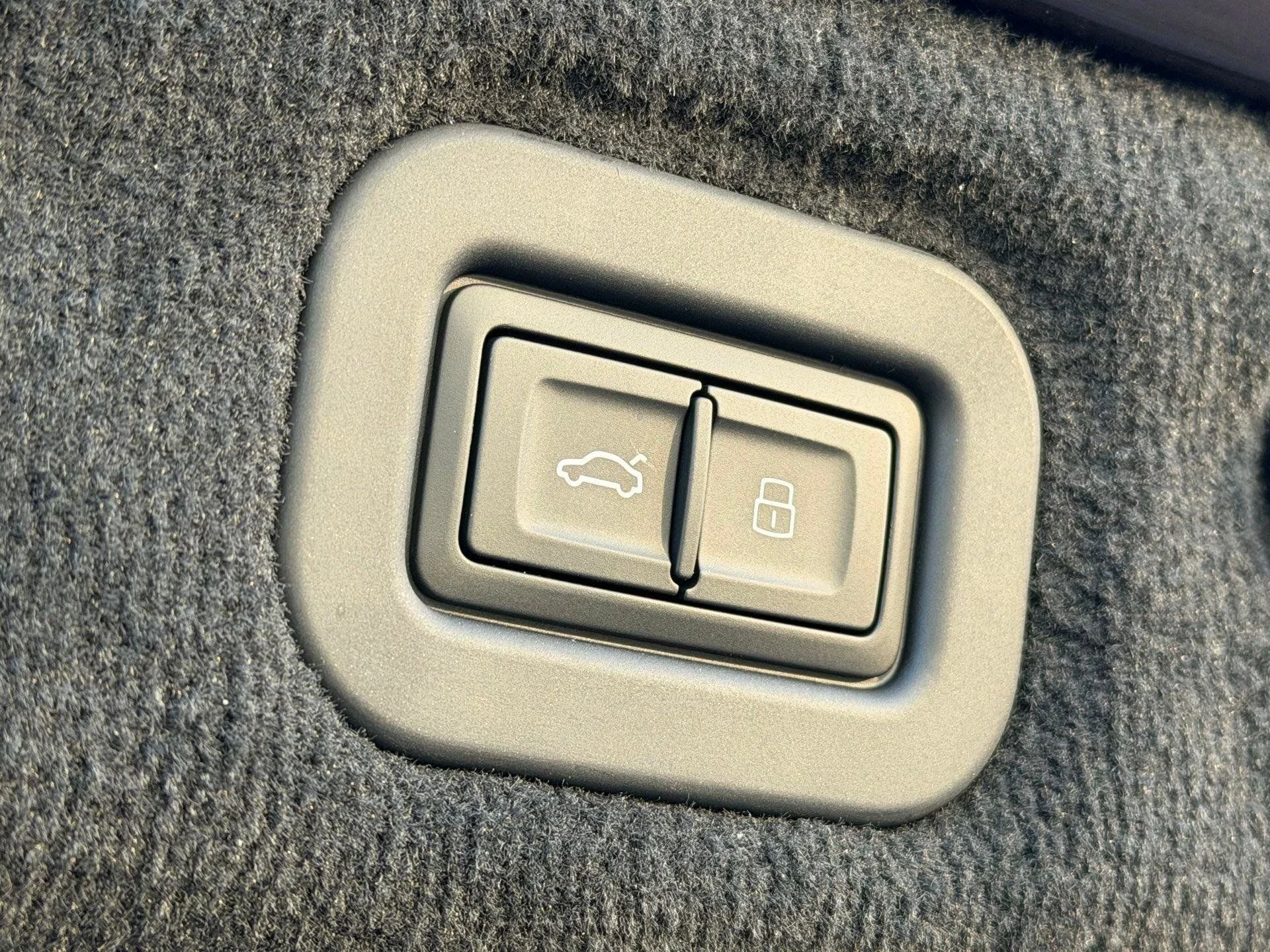mph042_1148951700_3e33ffbeb6e94835915828e0d73b2570_21a0e74995
