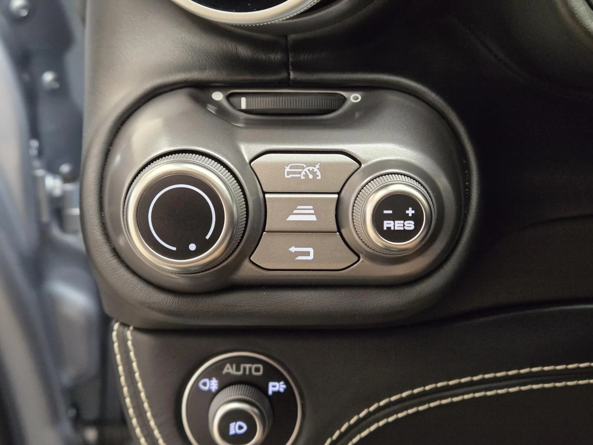 mph042_1155353940_Used_2022_Ferrari_Portofino_1768891493_a8da8a81de