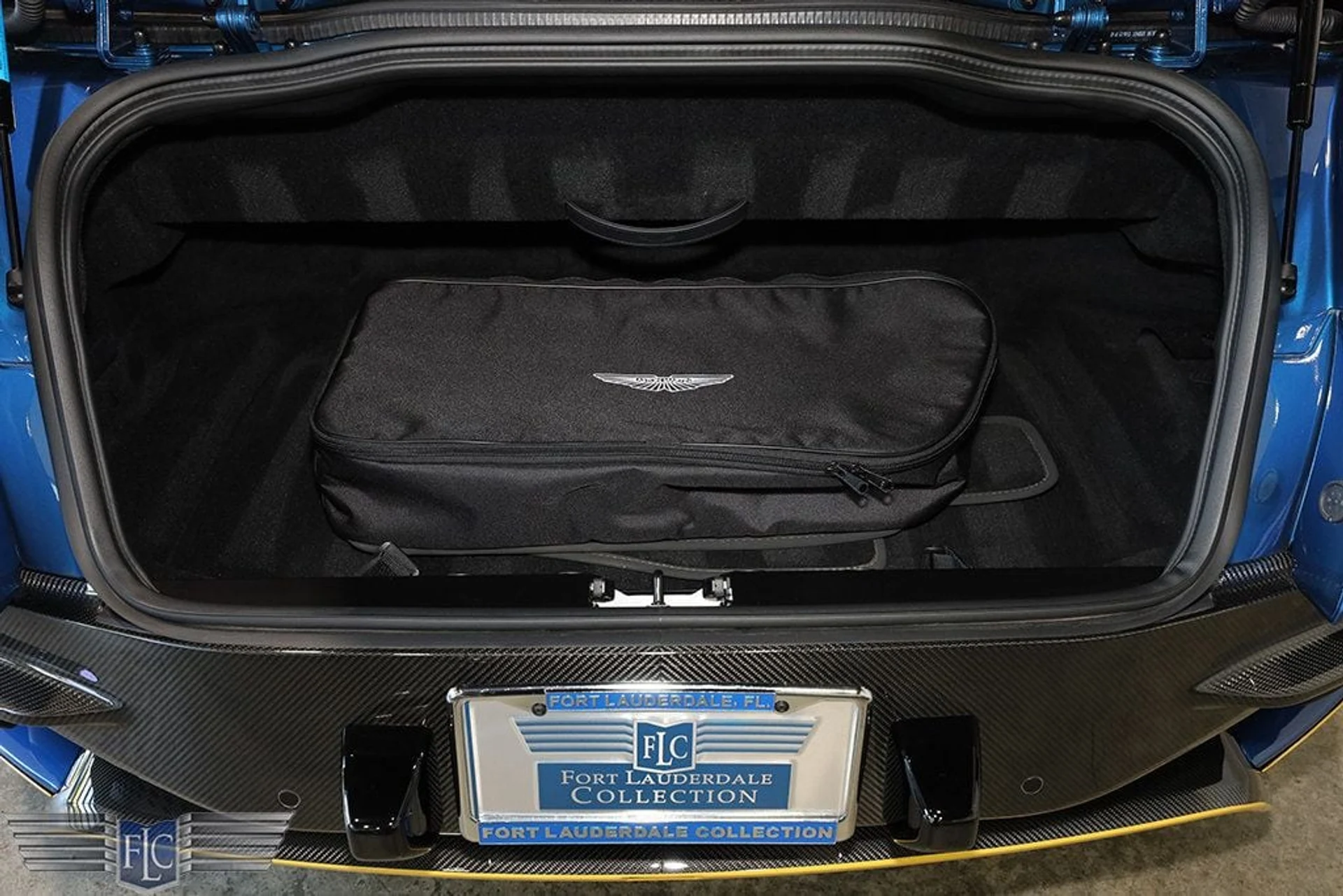 mph042_1162992791_used_2023_aston_martin_dbs_20235volante770ultimate_9689_22994688_43_1024_ecd4e6a2a1