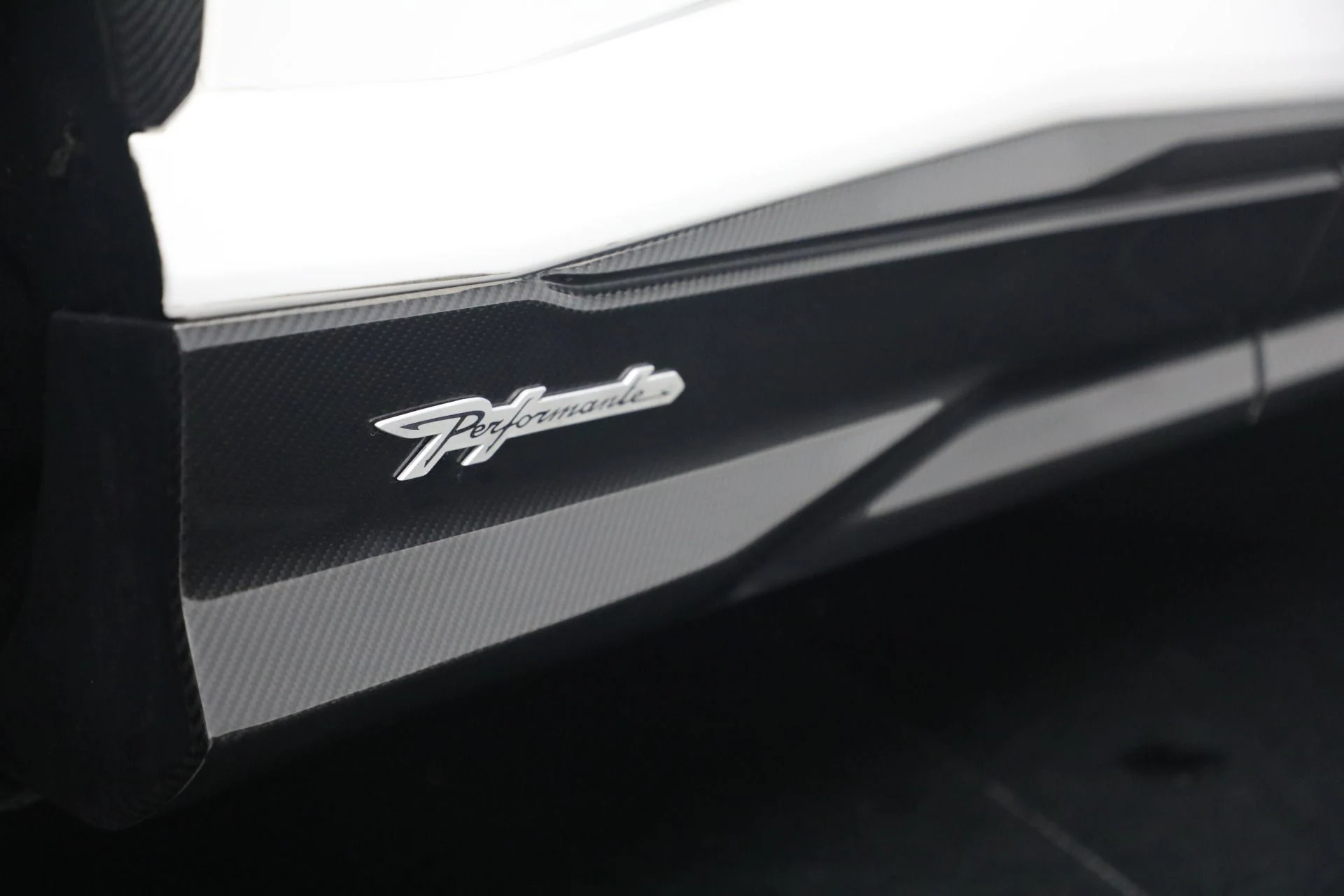 mph042_1170044019_Used_2024_Lamborghini_Urus_Performante_1775061171_6de8d3778d