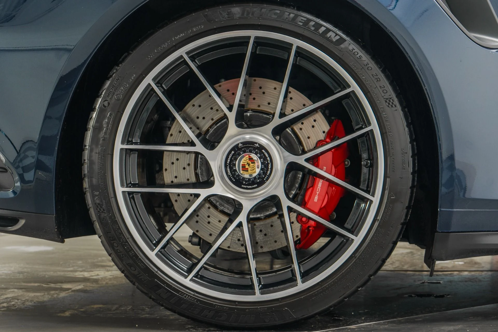 mph042_1170884748_Used_2019_Porsche_911_Turbo_Centerlock_Wheels_Sunroof_Carbon_Interior_Trim_1771016276_37d6f30fc5