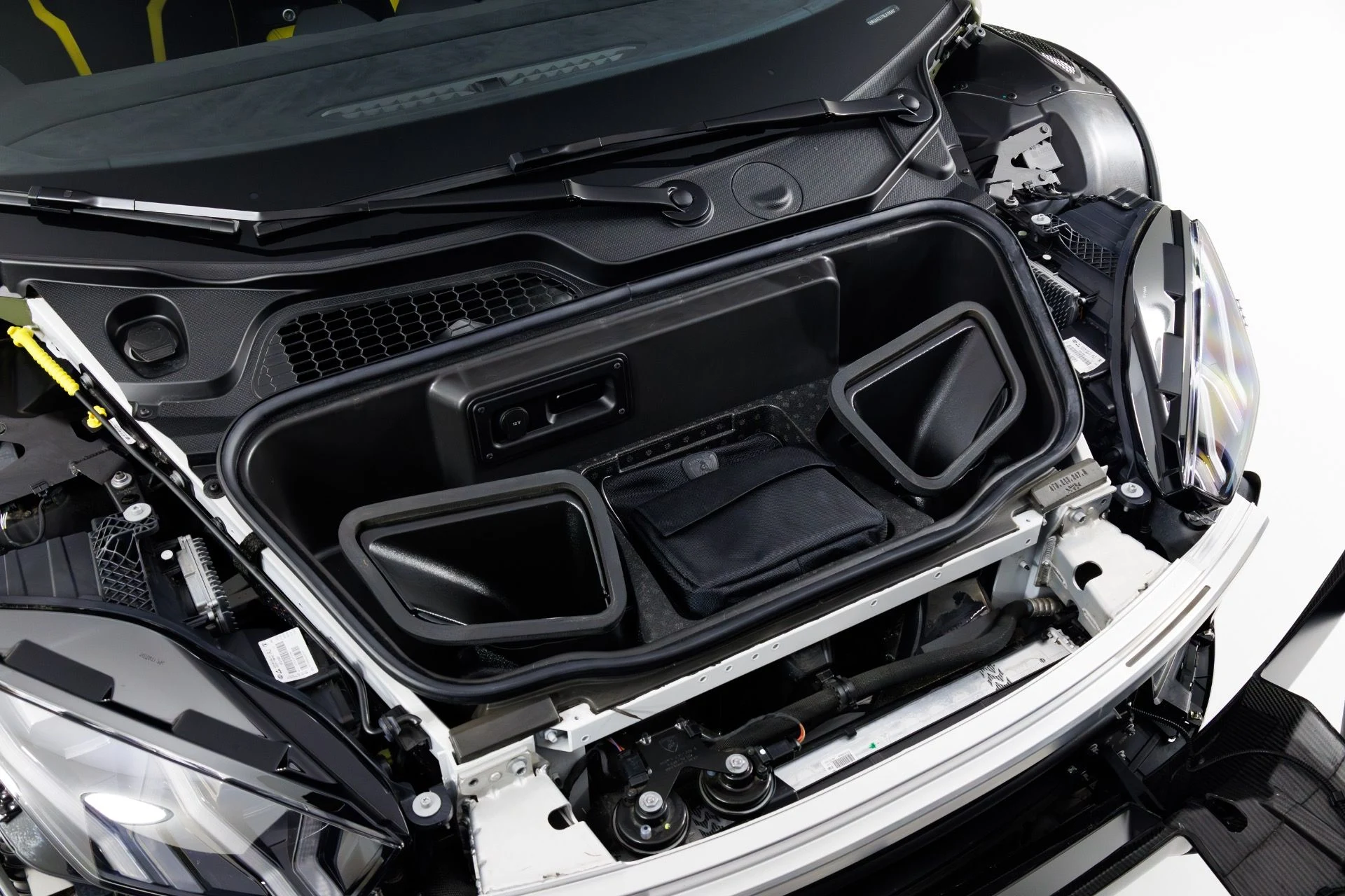 mph042_1178031165_Used_2022_Lamborghini_Huracan_STO_1770056120_f345b6253f