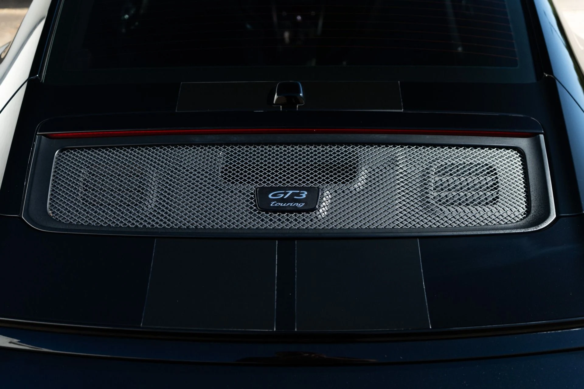 mph042_117919293_Used_2018_Porsche_911_GT_3_Touring_1787008585_73958d9779