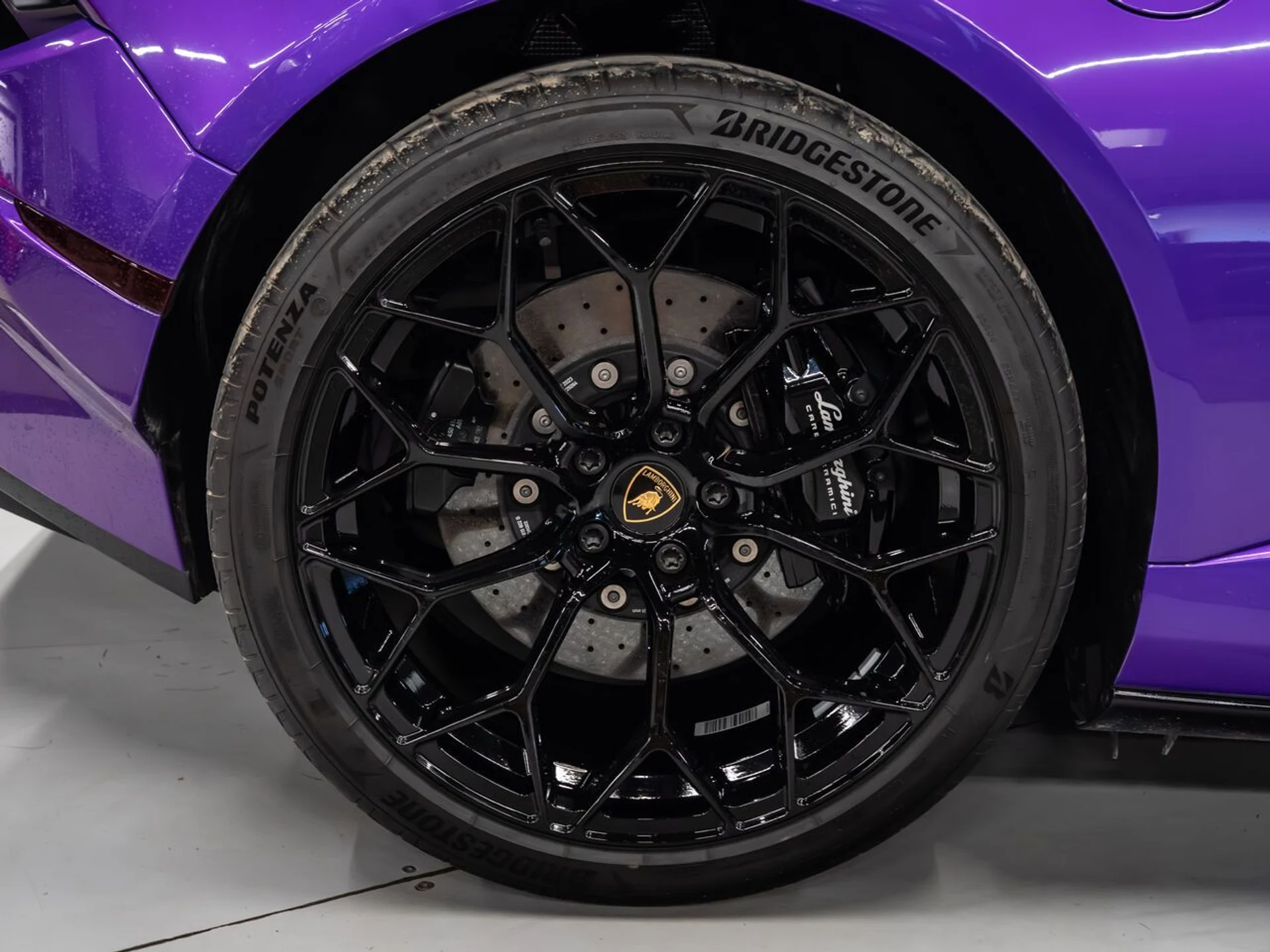 mph042_1185392127_lamborghini_huracan_tecnica_2023_b1a3f92aac