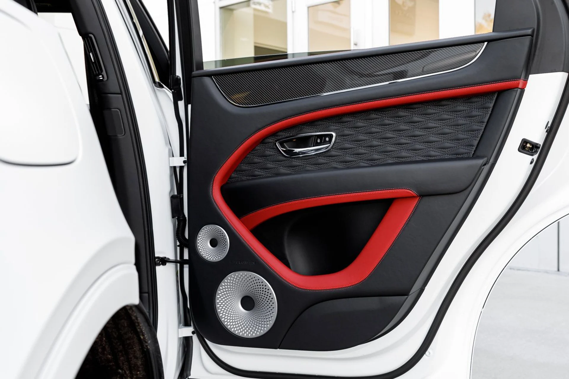 mph042_1186549428_7fc027d2a422b62c45031c1cc13e16c9x_527638698c