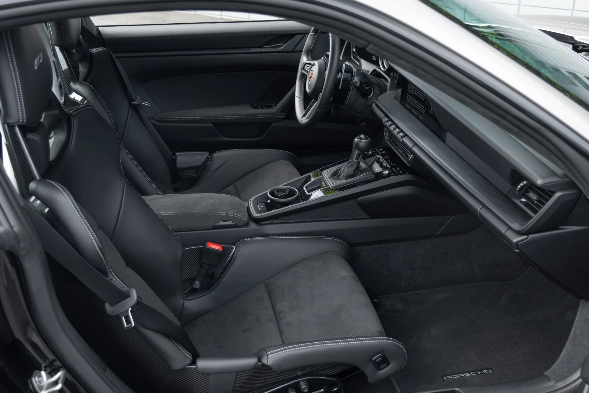 mph042_1187144122_Used_2022_Porsche_911_GT_3_1759173275_1379f517c7
