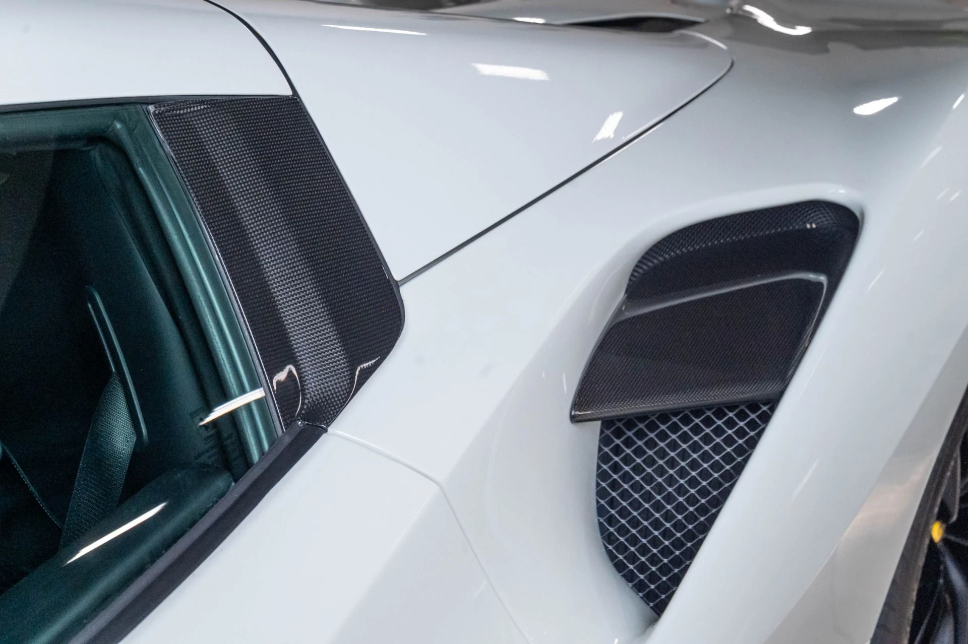 mph042_1187690146_Used_2016_Ferrari_488_Spider_1784843221_fd939d4948