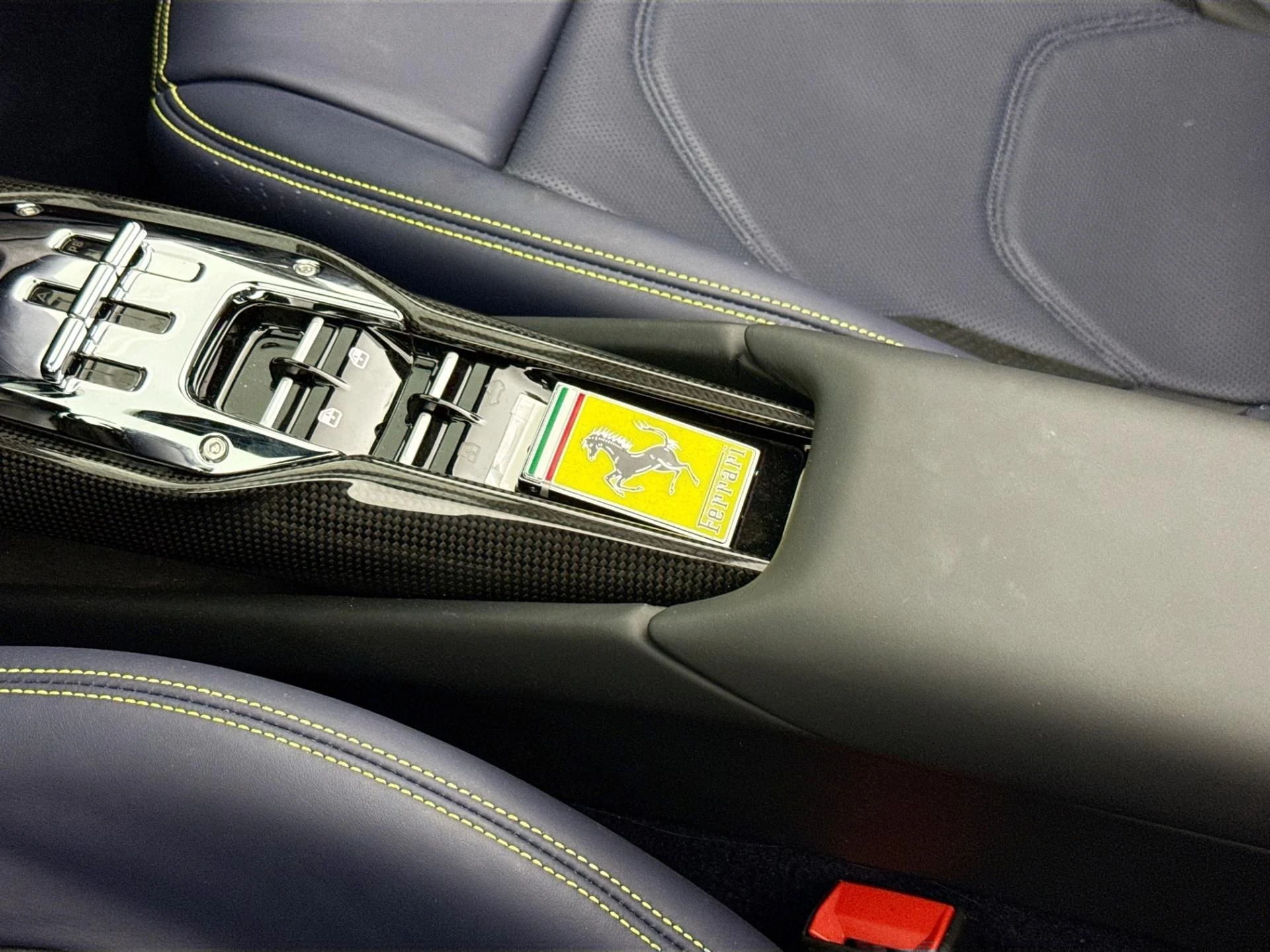 mph042_1190243680_Used_2025_Ferrari_296_GTS_1784316877_19050f54ad
