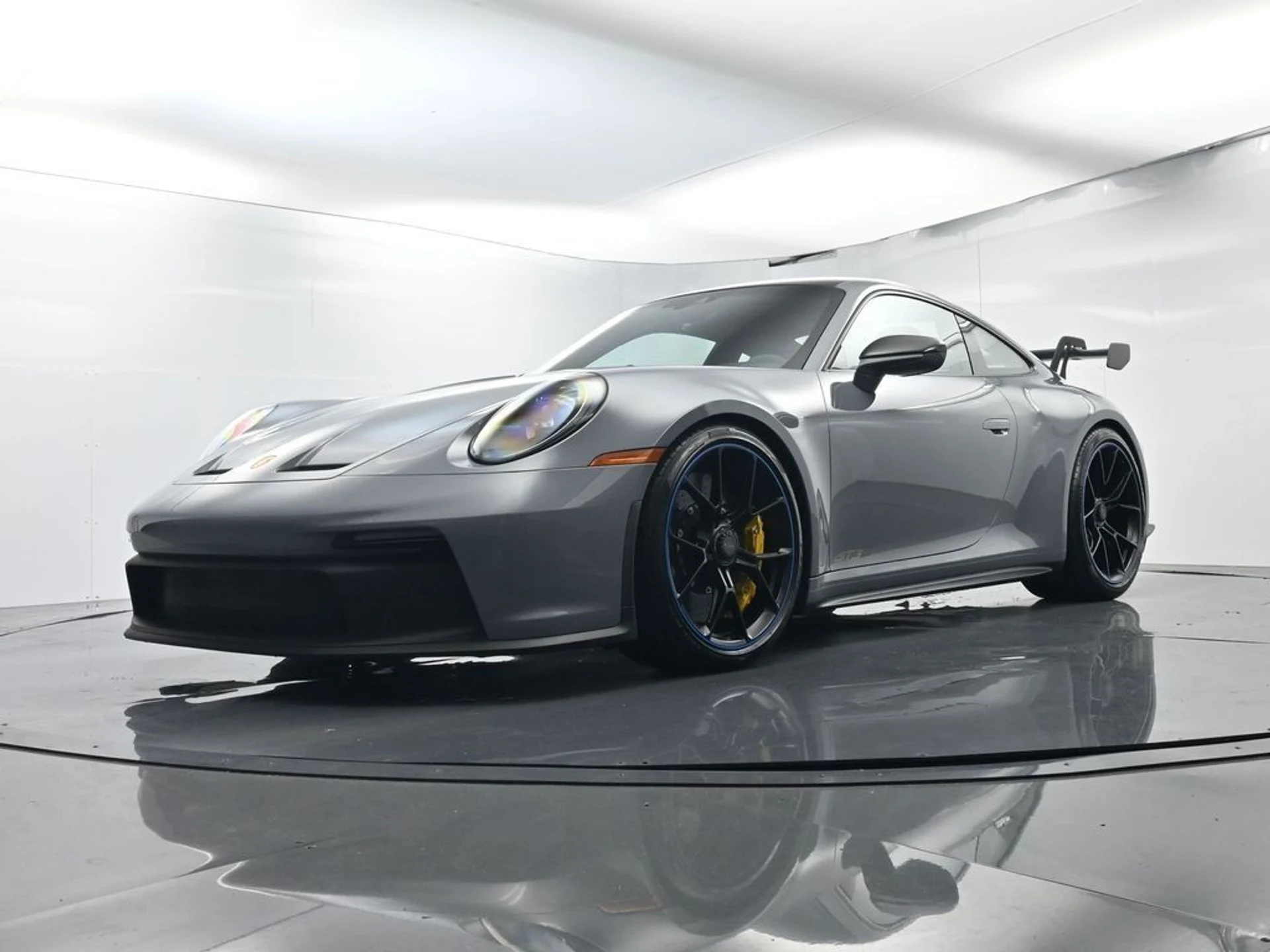 mph042_1199615440_4a4a8a3360c3d784b025f42619e53a31_ded02a2508