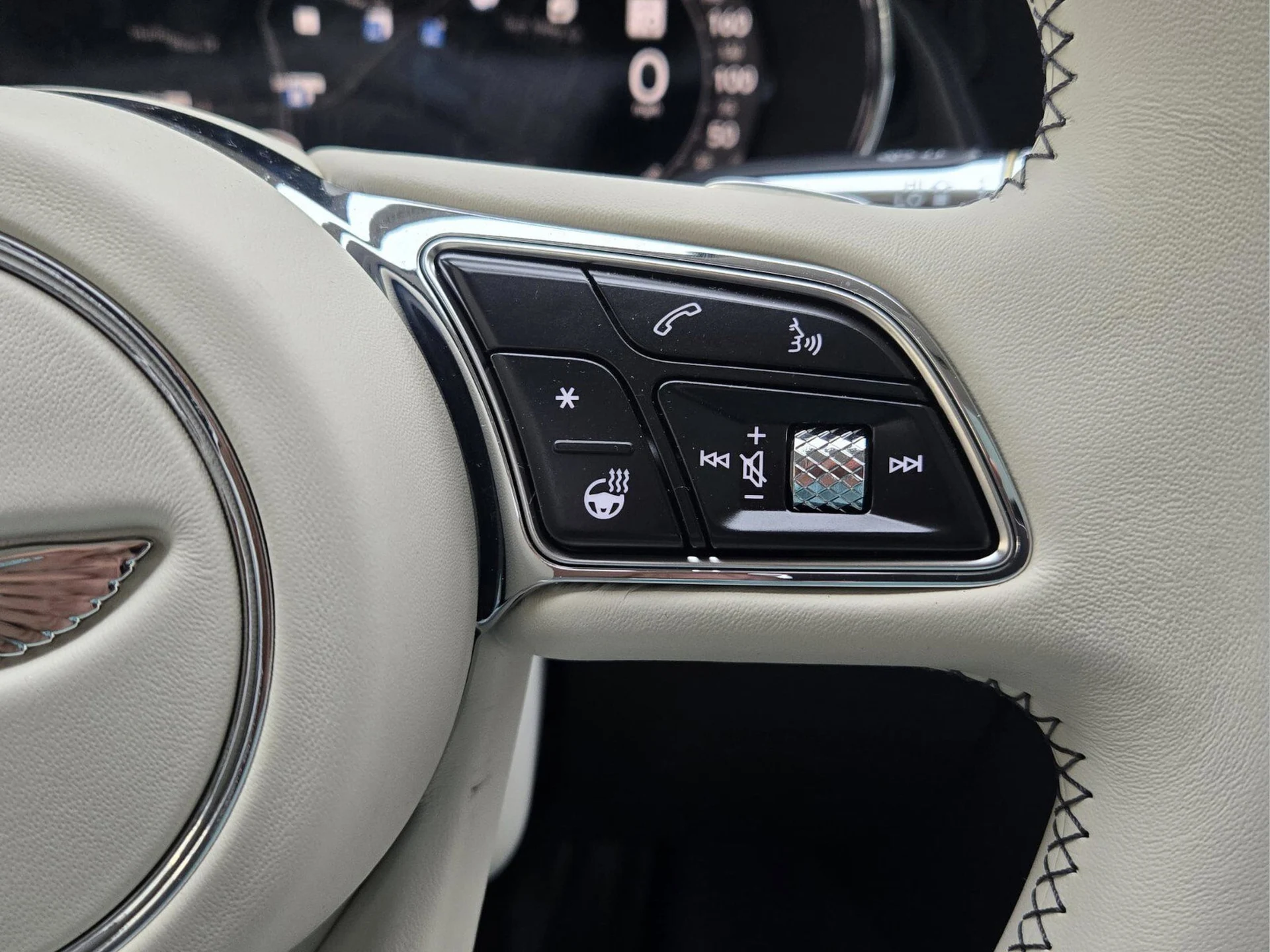 mph042_1229047579_bd7538776d2715550fde49b3afe62bfcx_a6af9dd697