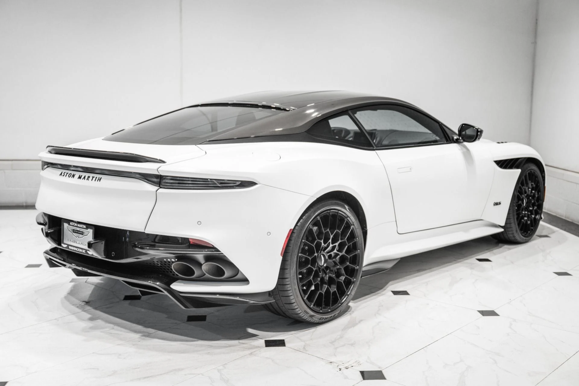 mph042_1240396289_Used_2023_Aston_Martin_DBS_770_Ultimate_1778011376_c19886bea8