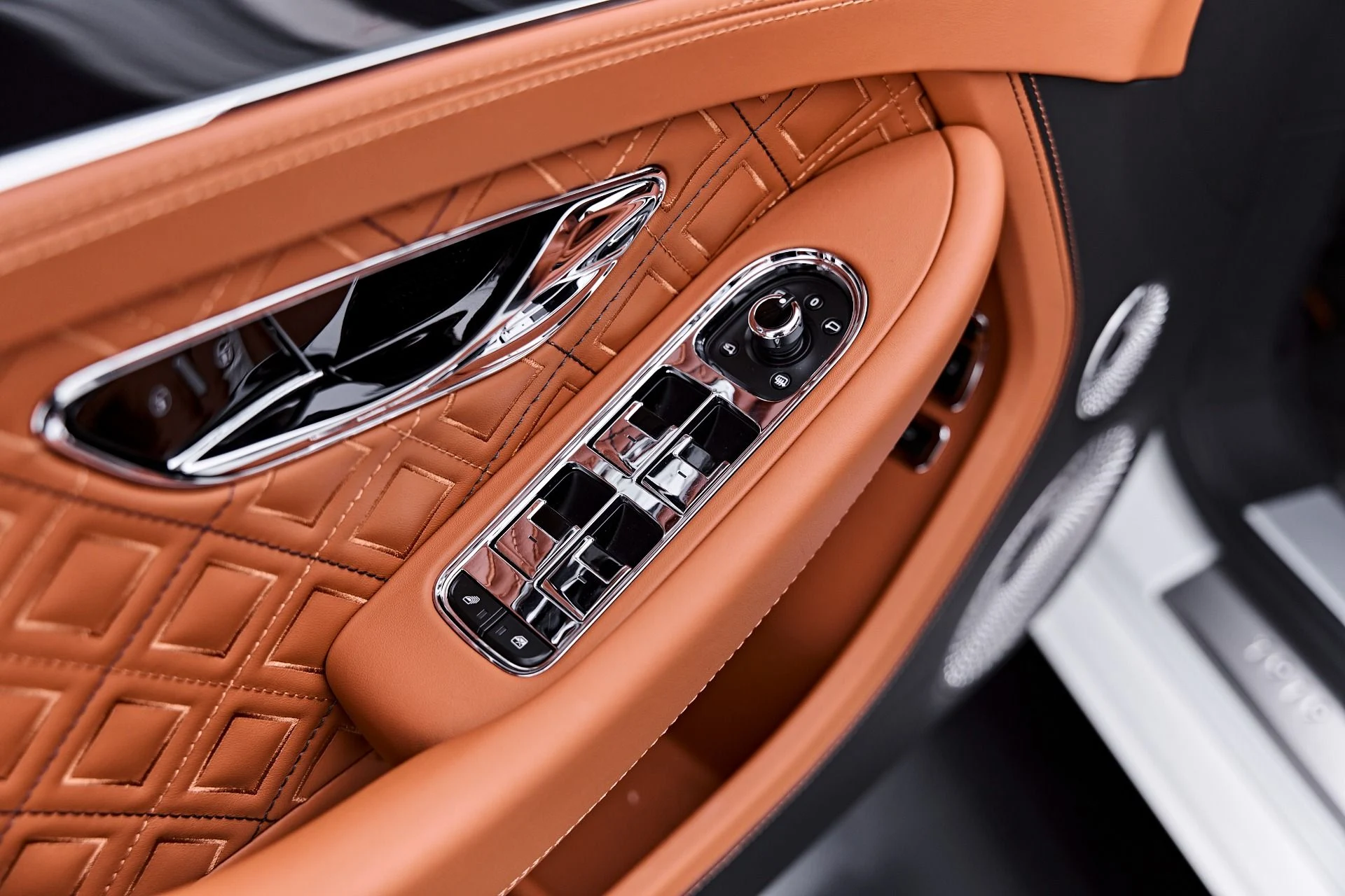 mph042_1247757450_Used_2020_Bentley_Continental_GT_V8_1784761276_8a517e8f84