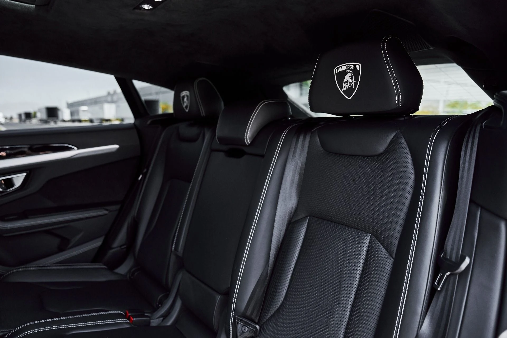 mph042_1251456737_Used_2022_Lamborghini_Urus_1778790398_8760f49a36