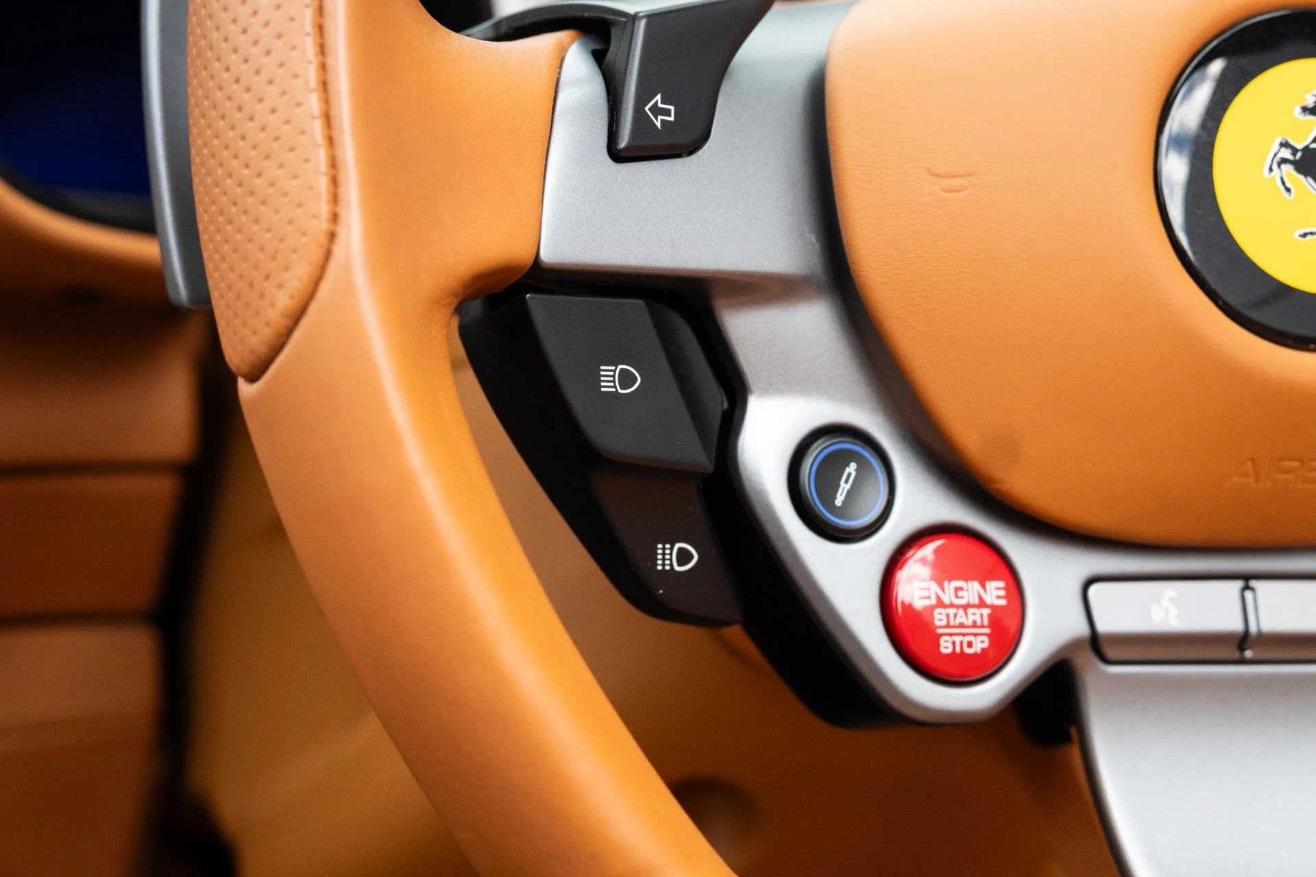 mph042_1254170050_Used_2022_Ferrari_Portofino_M_1770268435_63b08c9a87