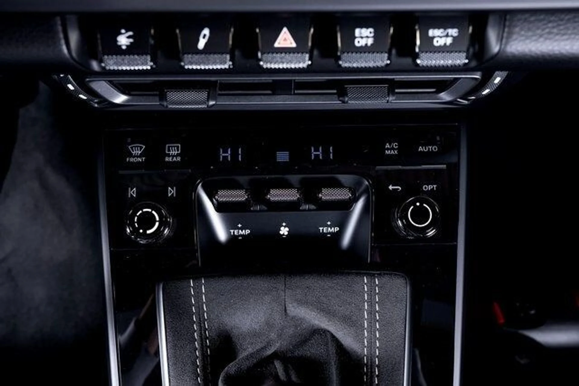 mph042_125638173_db8a60b9c90346c5ffdb9f553e7dab4bx_de2c744b79