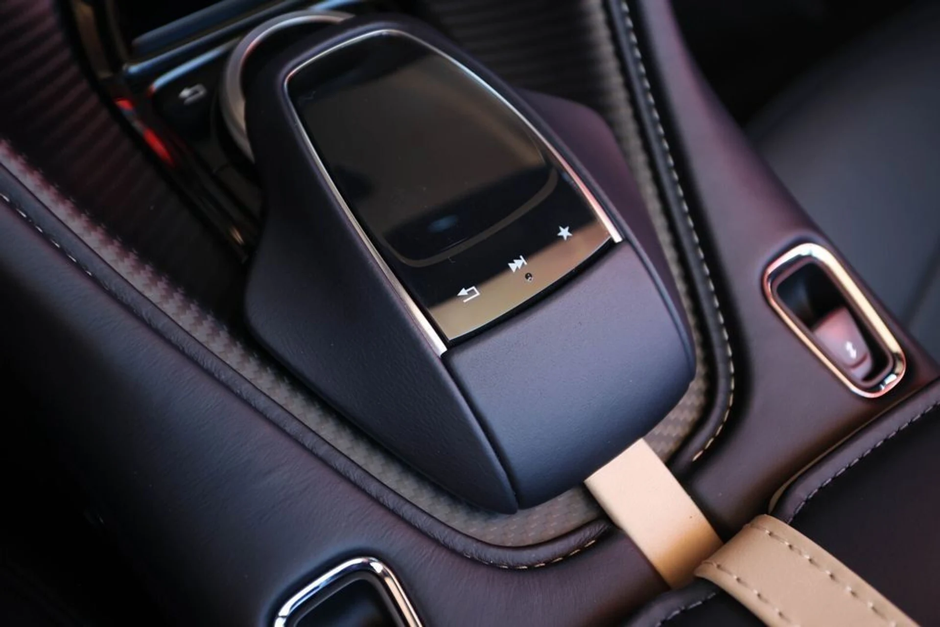 mph042_1272145629_0793c7ad28b70e57ee466bcb92728e6f_dc7bc4aa5b