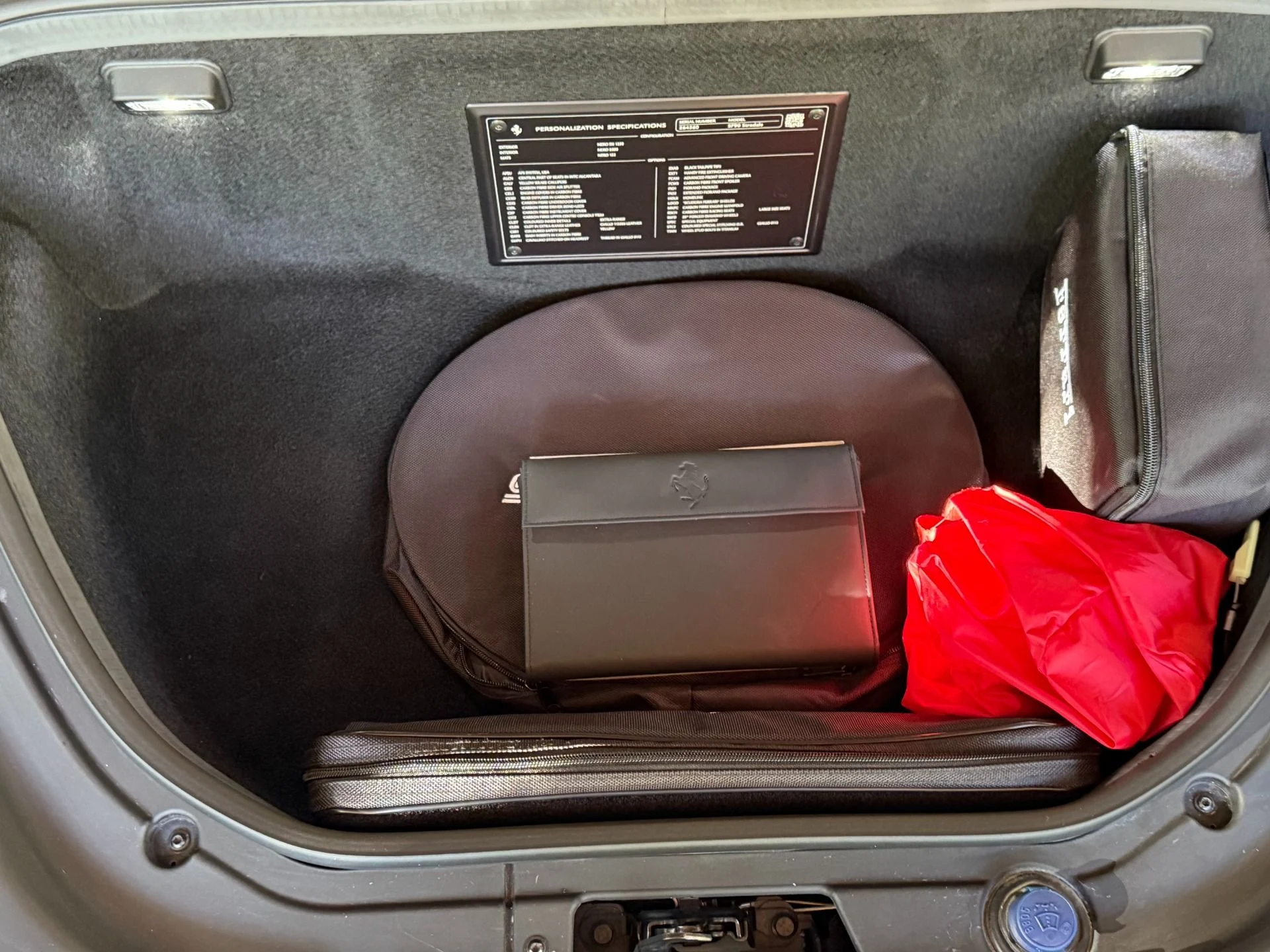 mph042_127295173_Used_2021_Ferrari_SF_90_Stradale_1770239023_0001d0ab38