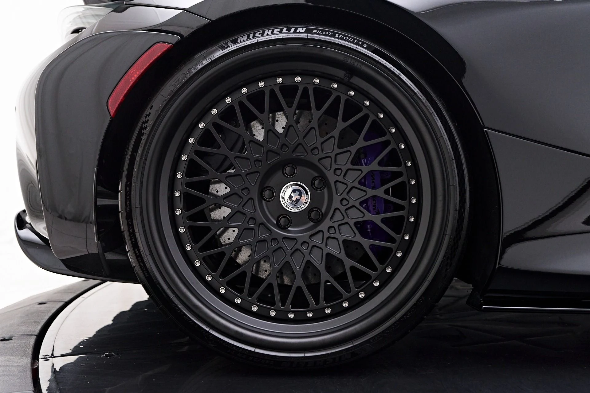 mph042_1273522557_Used_2022_Mc_Laren_765_LT_Base_1753480618_81c8a98041