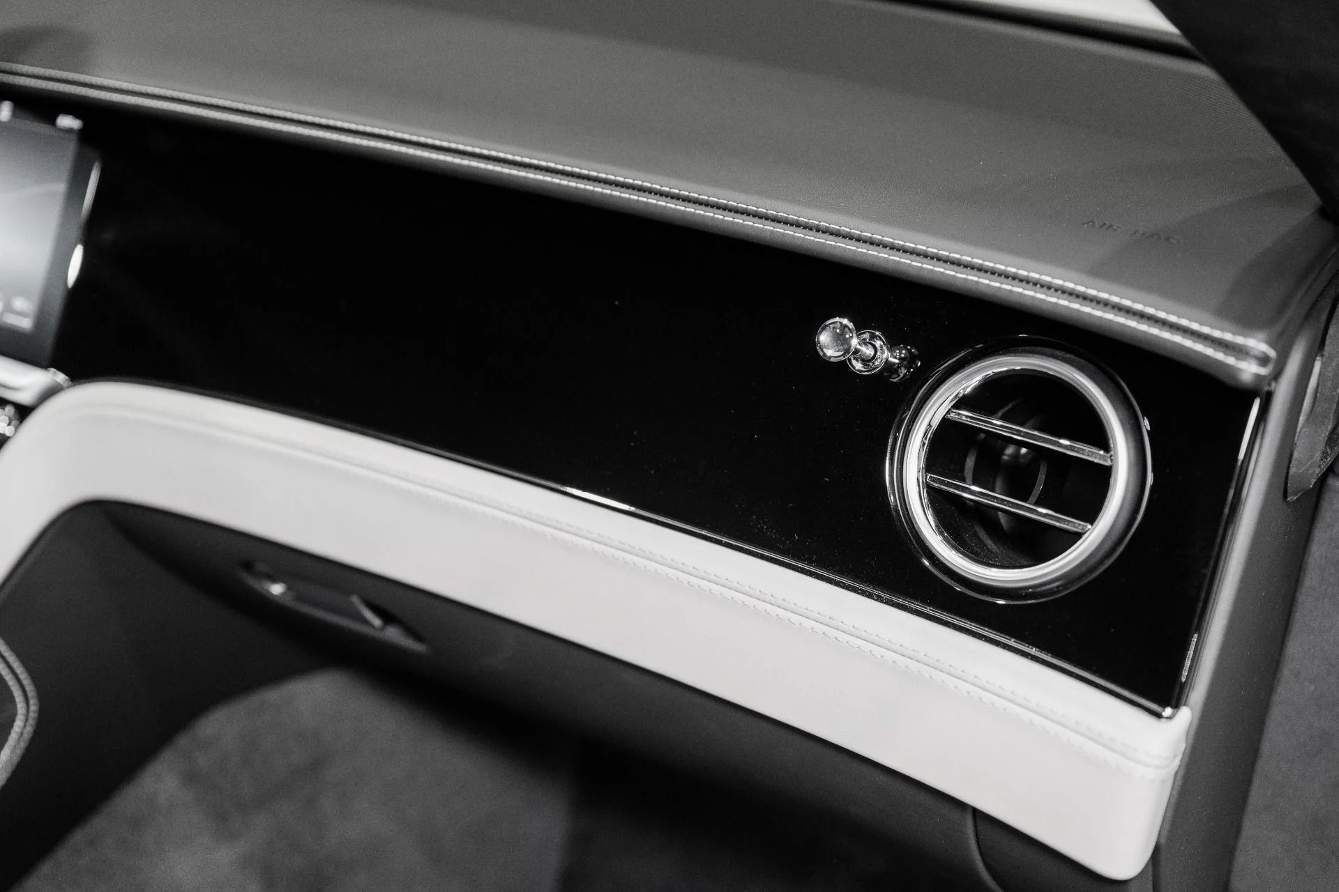 mph042_1304229259_Used_2023_Bentley_Continental_GT_V8_1791300690_f6d4a12655