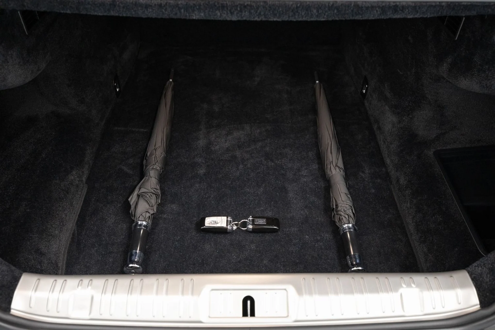 mph042_1307914046_Used_2018_Rolls_Royce_Wraith_Luminary_Collection_1708563018_2bd61dea1a