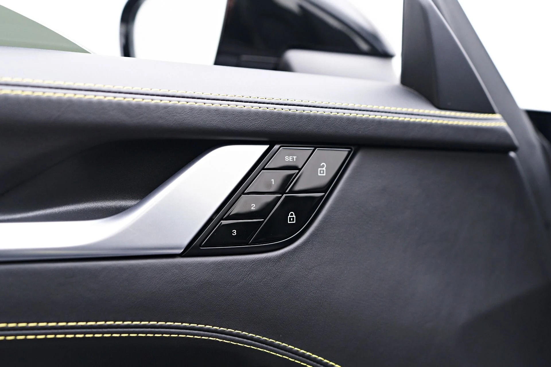 mph042_1326431556_Used_2021_Porsche_911_Turbo_S_1755568344_46bdcabaee