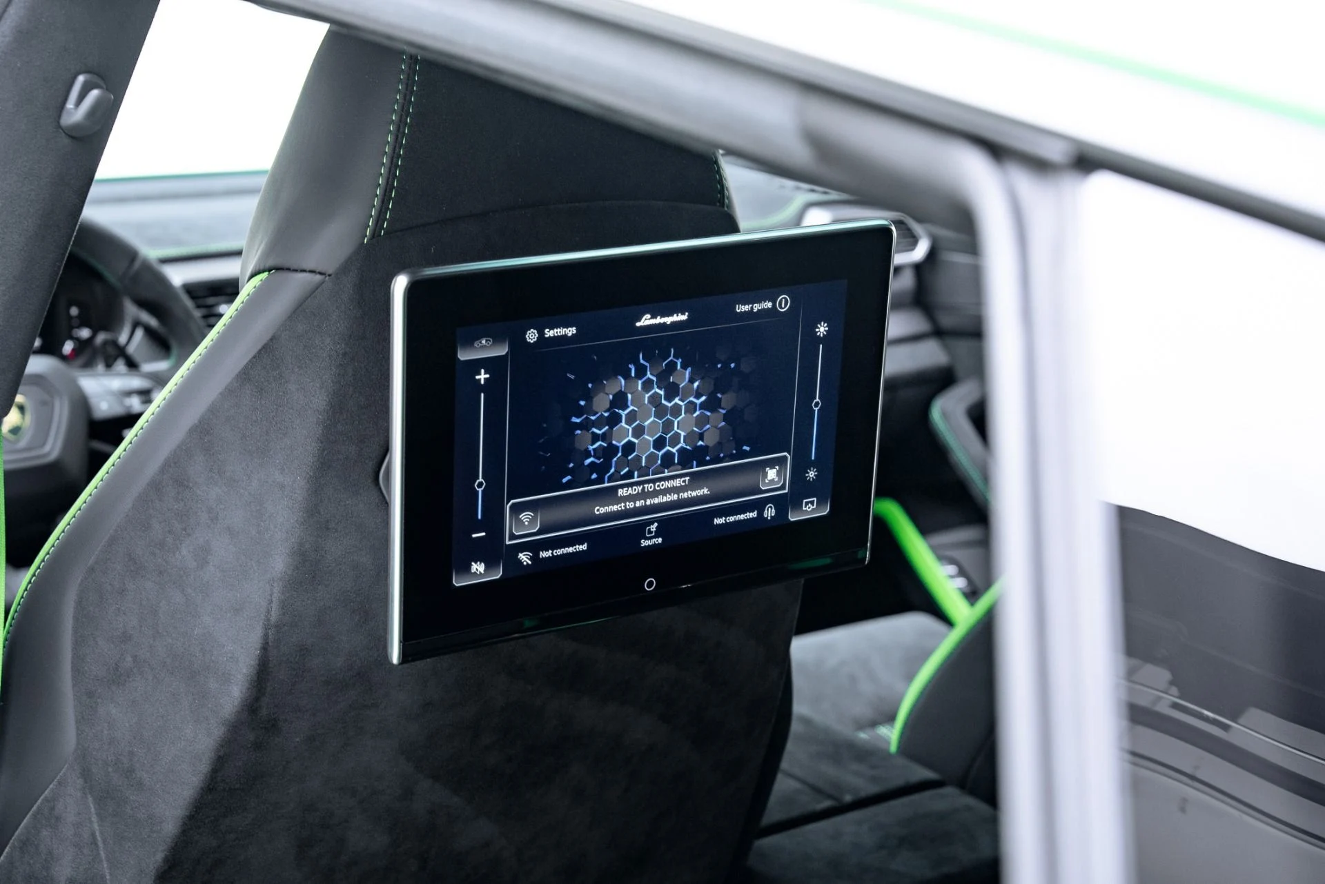 mph042_1361229653_Used_2023_Lamborghini_Urus_Performante_1776122810_e0b16f8fd9