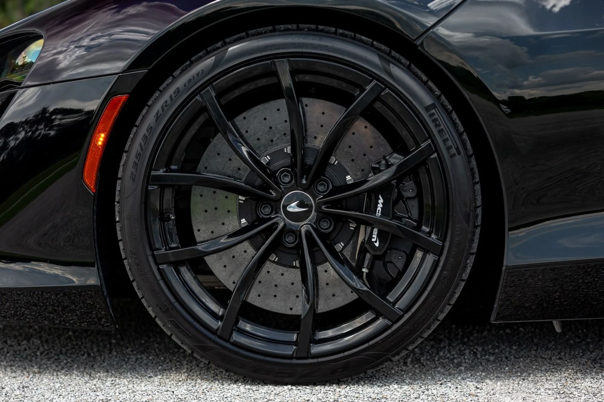 mph042_13627582_440_p43_l_a333405355