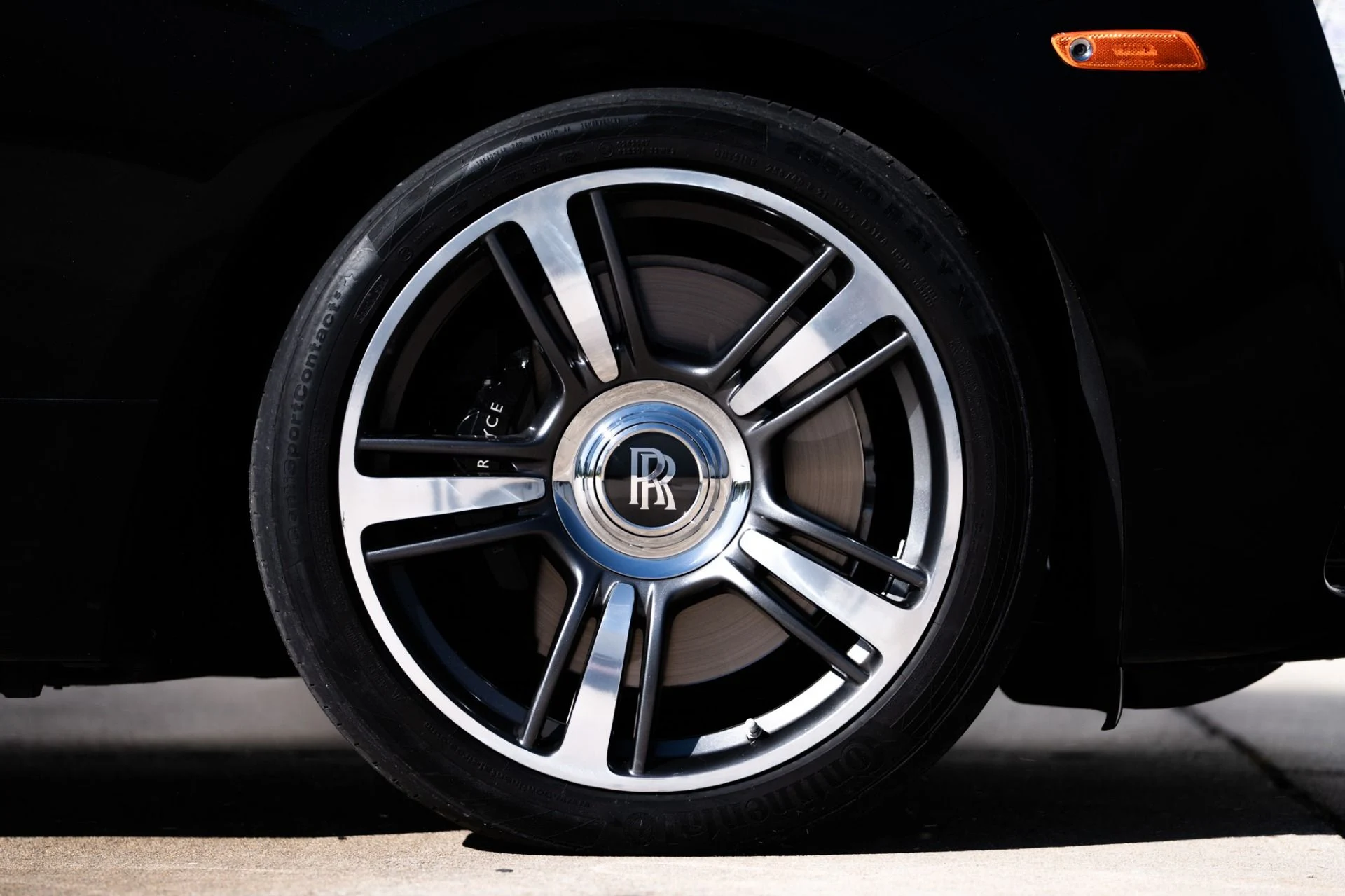 mph042_1411014095_Used_2014_Rolls_Royce_Wraith_1761760080_c6baac5dd6