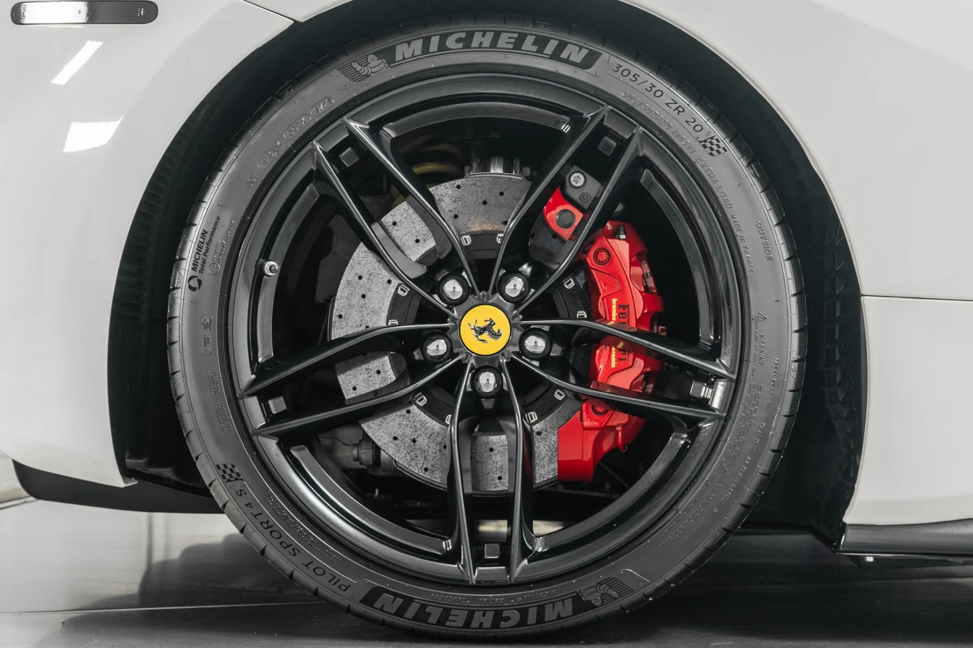 mph042_1412241752_Used_2018_Ferrari_488_Spider_1783615982_daa58ec9af