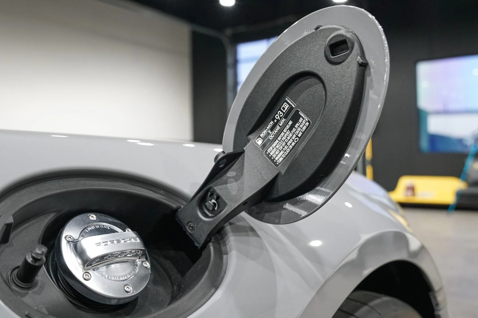 mph042_143613783_Used_2022_Porsche_911_GT_3_1766780456_dce3482433