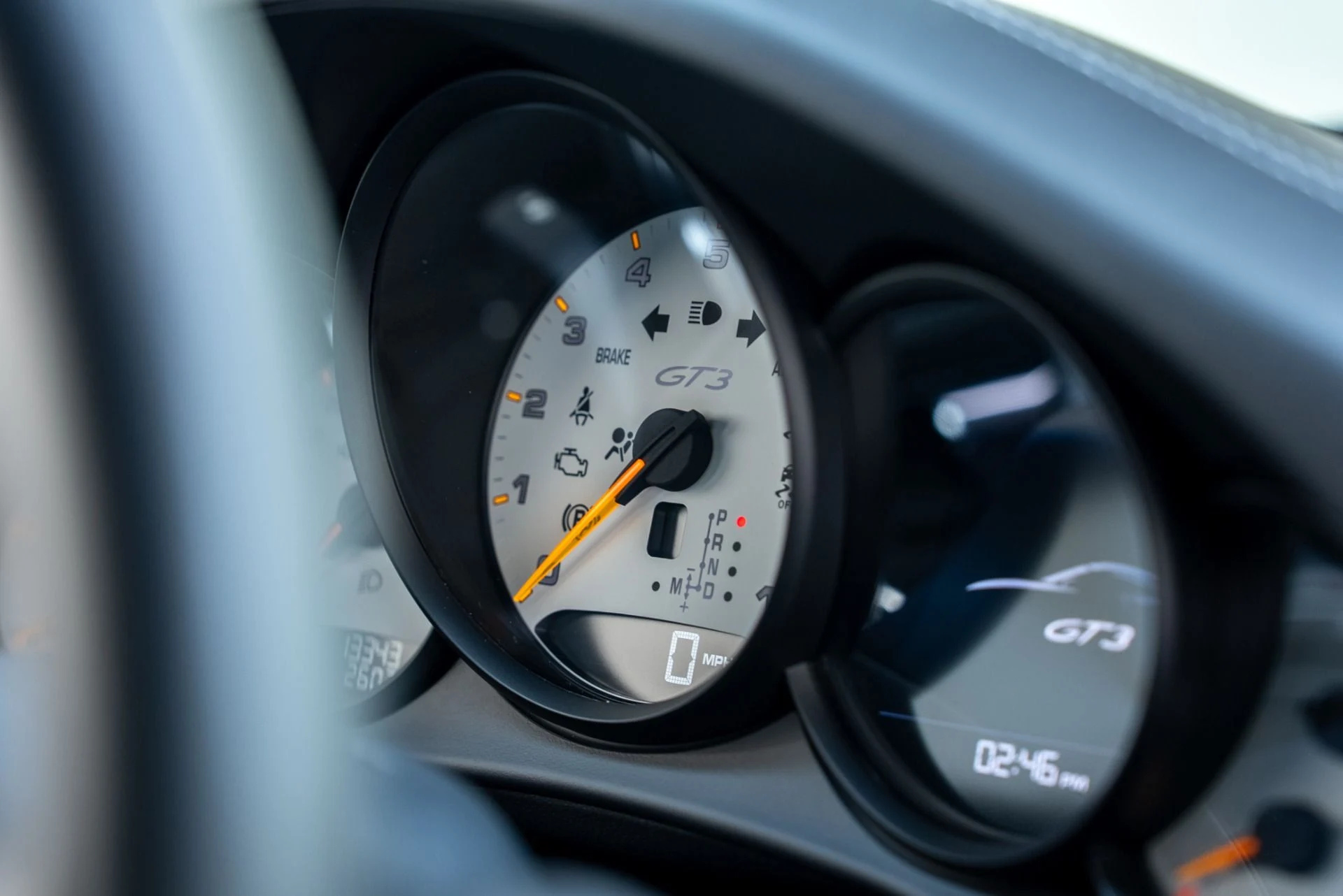 mph042_1446572239_Used_2015_Porsche_911_GT_3_1768869464_2e6706ea92