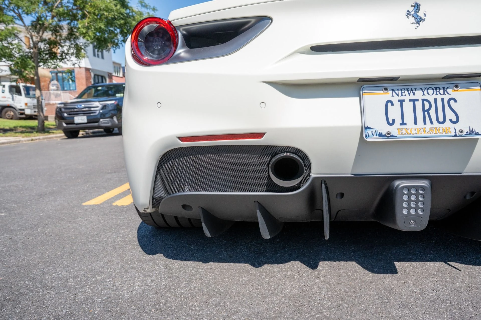 mph042_1505936857_Used_2018_Ferrari_488_GTB_1787848459_a87e133457
