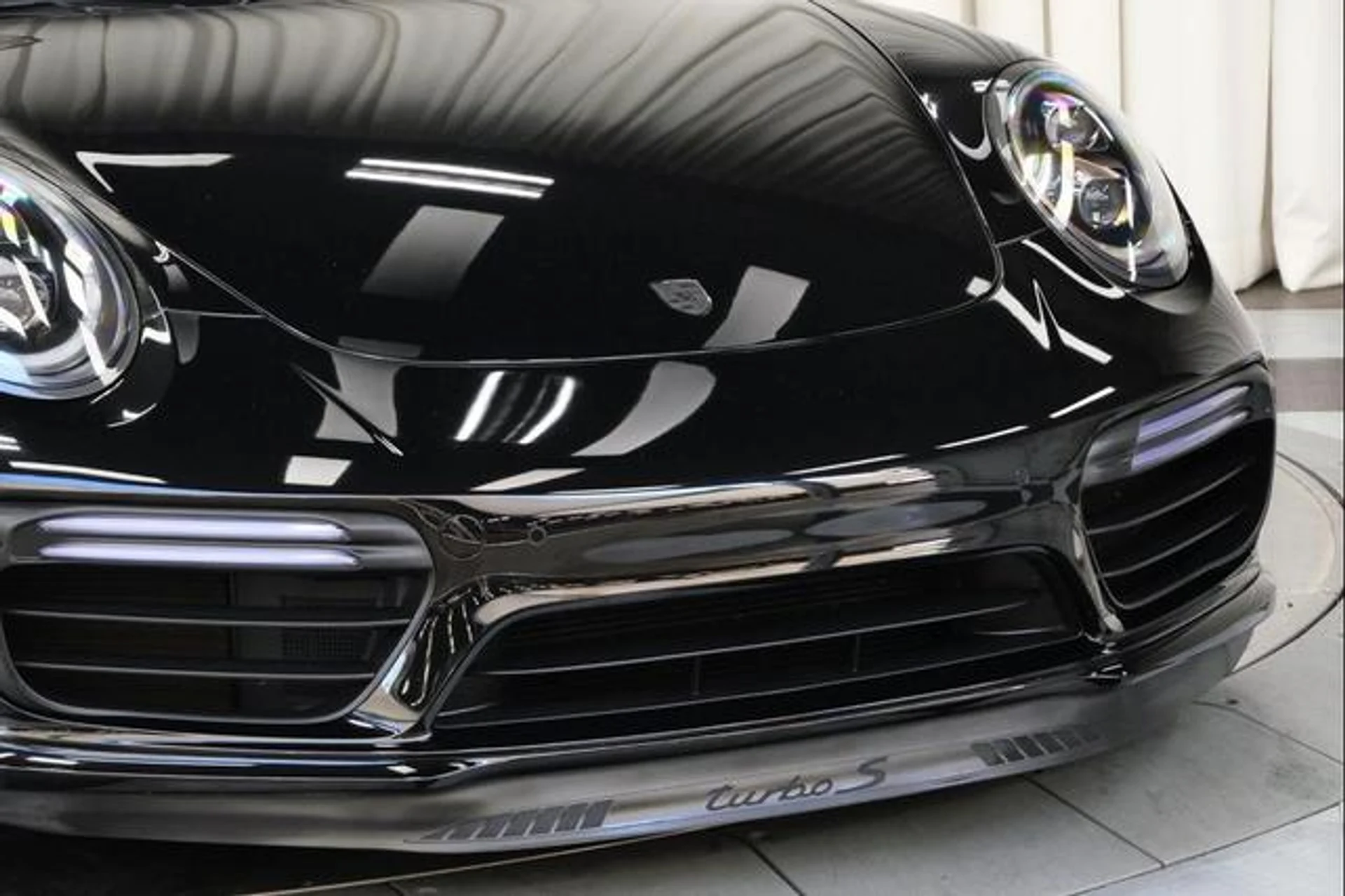 mph042_1511325120_Yjh0_B5_KB_8_E_Fxh_L2_CFKR_Pw_P5_Wwm4_52014310e1